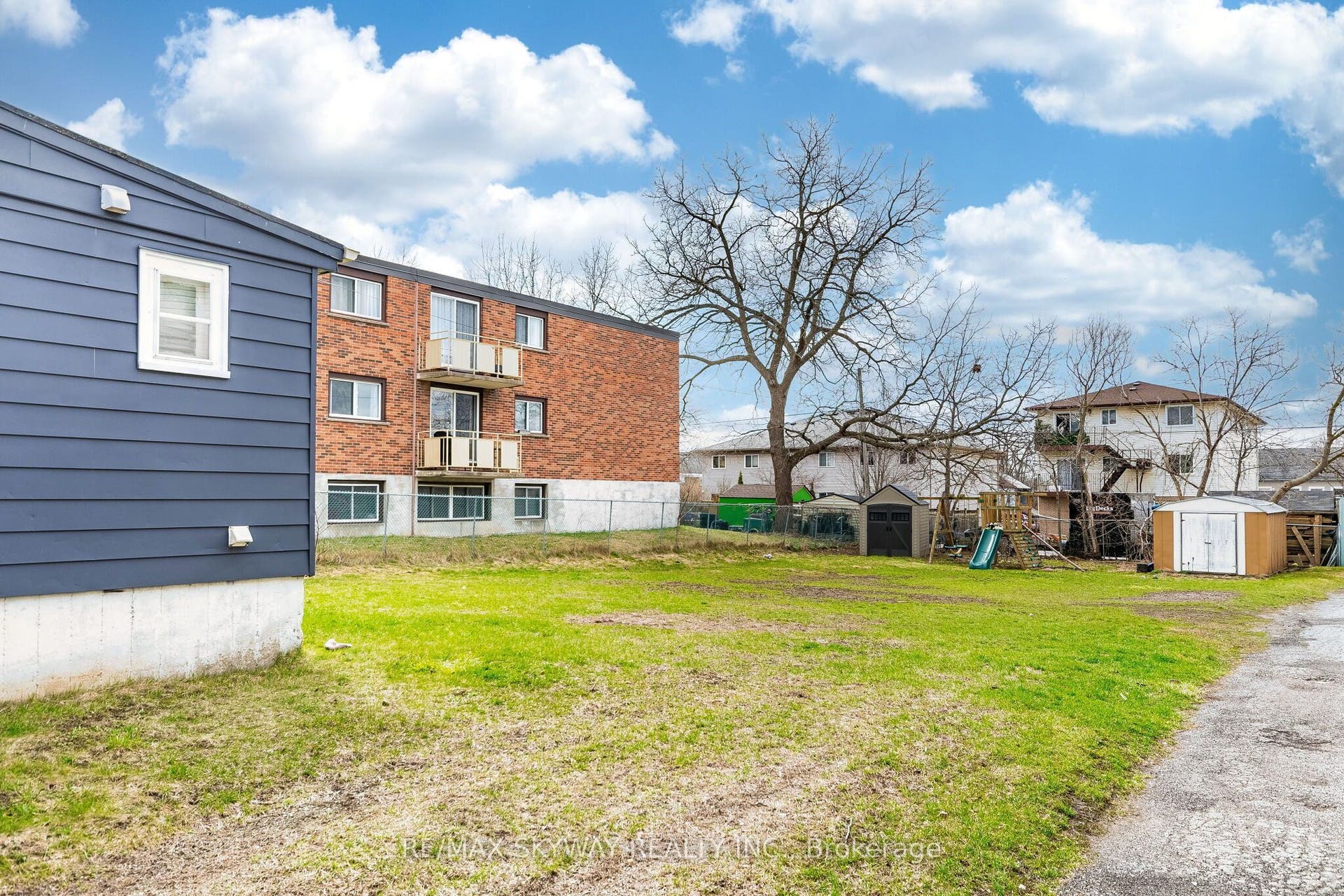 1230 Duke Street, Cambridge, Waterloo ON N3H 3V7