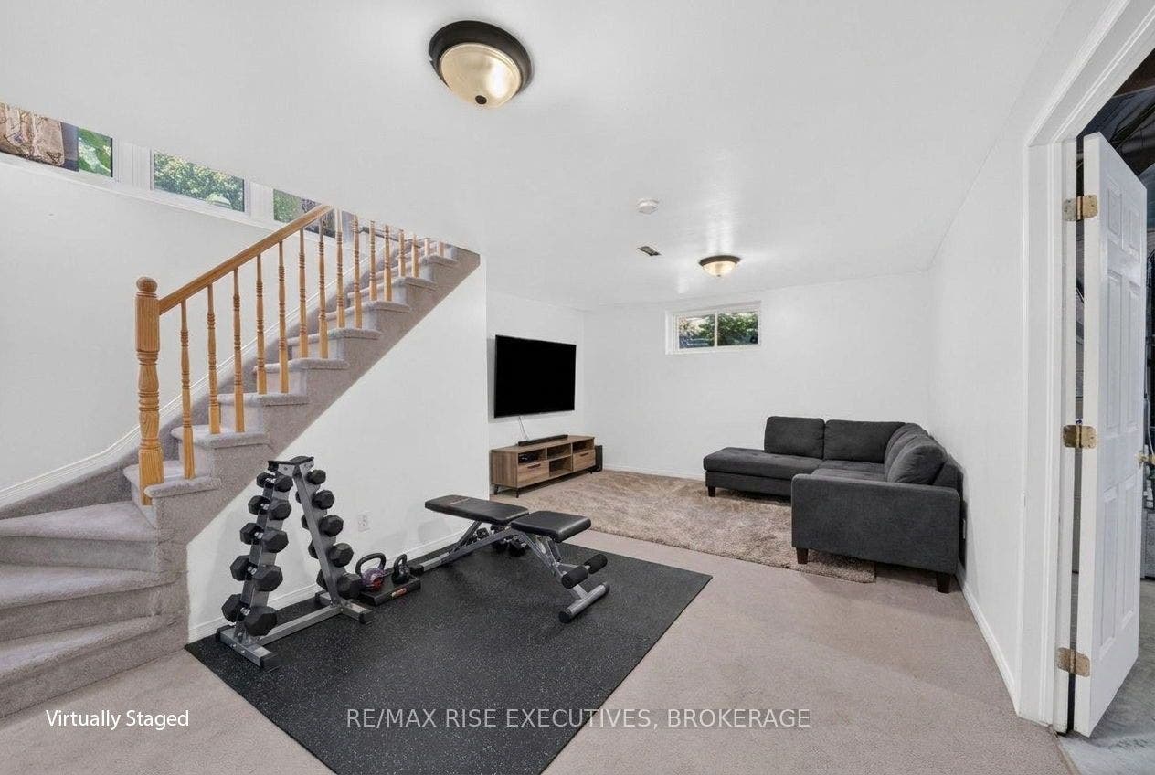 254 Ellesmeer Avenue, Kingston, Frontenac ON K7P 3C6