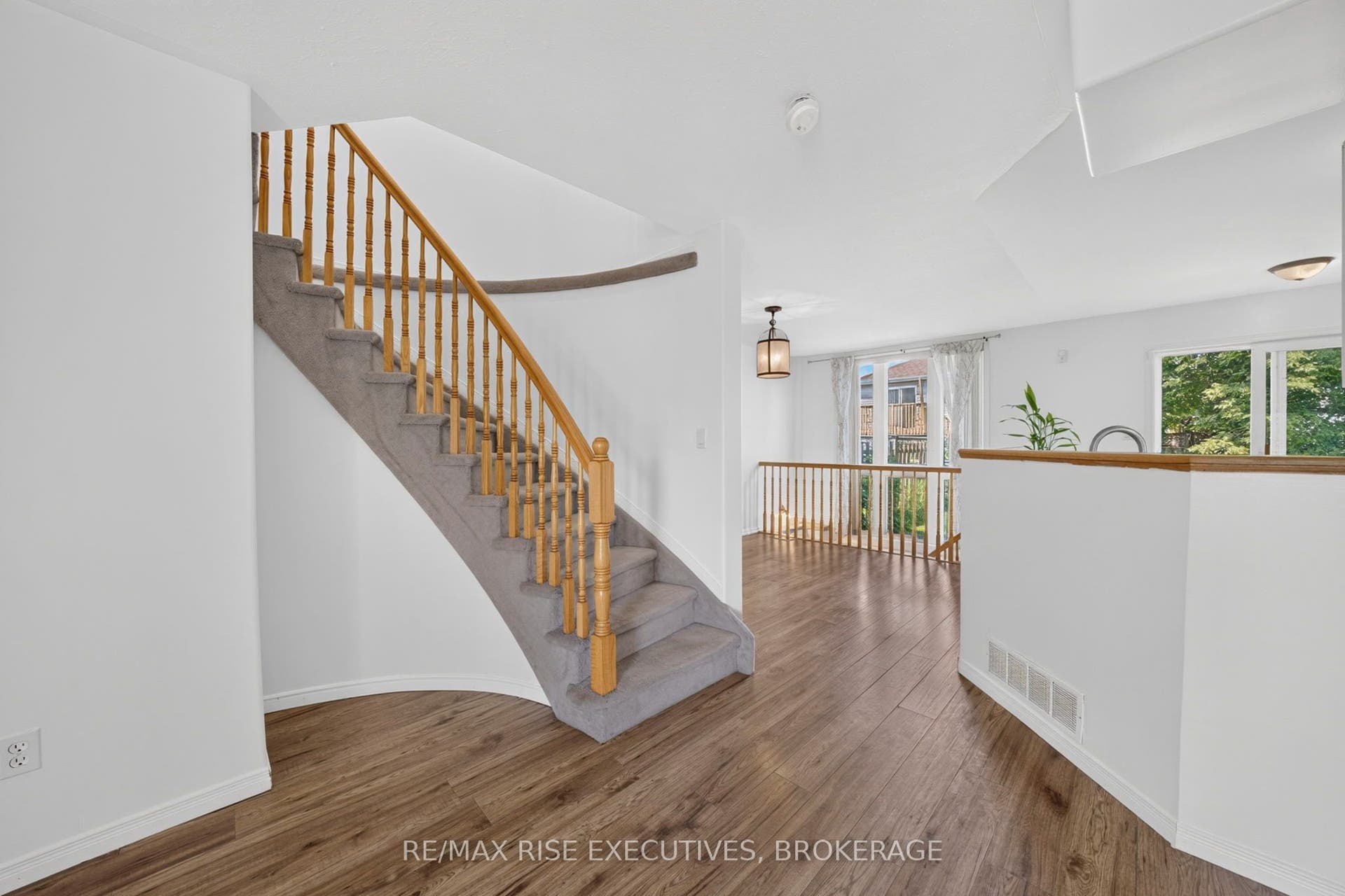 254 Ellesmeer Avenue, Kingston, Frontenac ON K7P 3C6