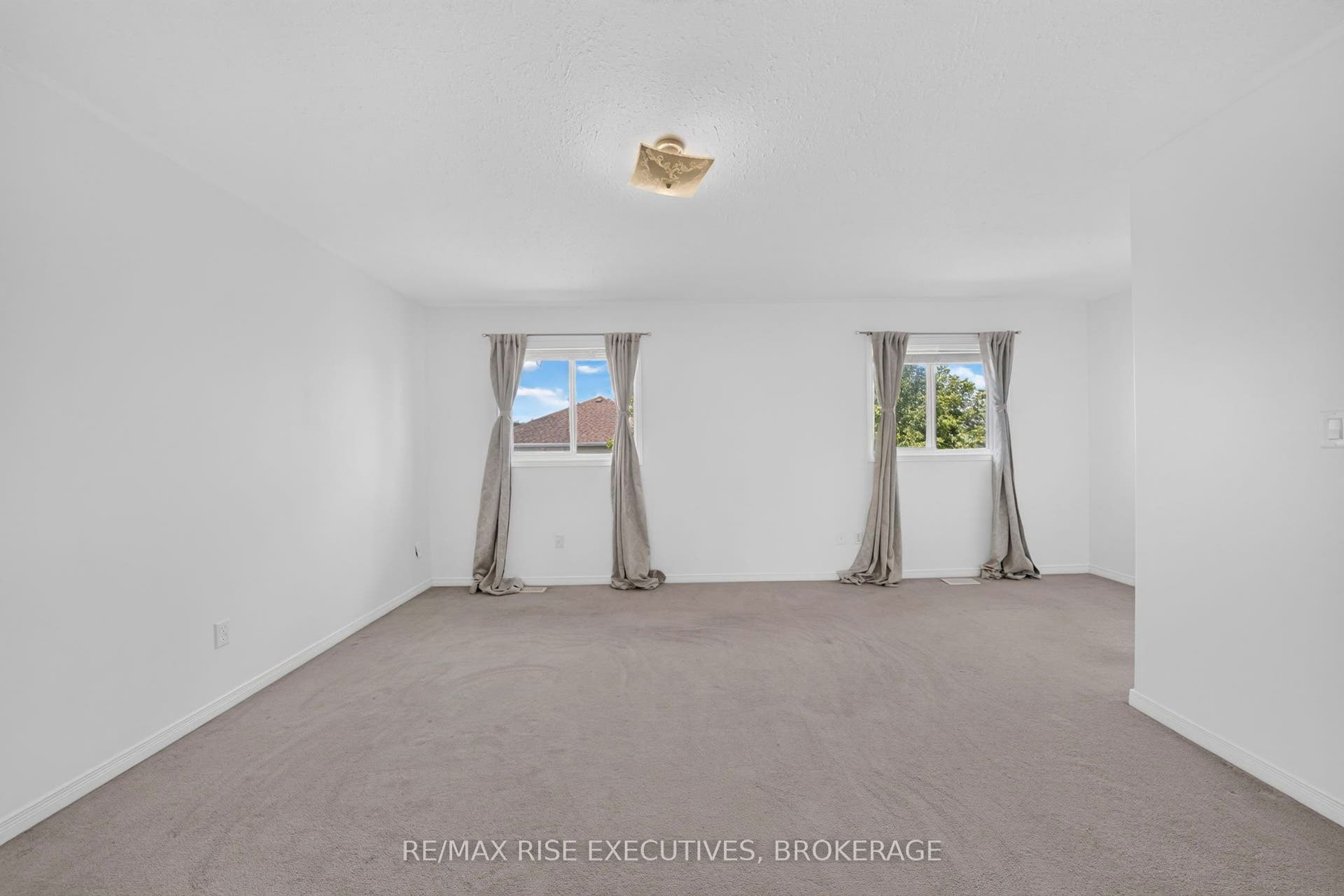 254 Ellesmeer Avenue, Kingston, Frontenac ON K7P 3C6