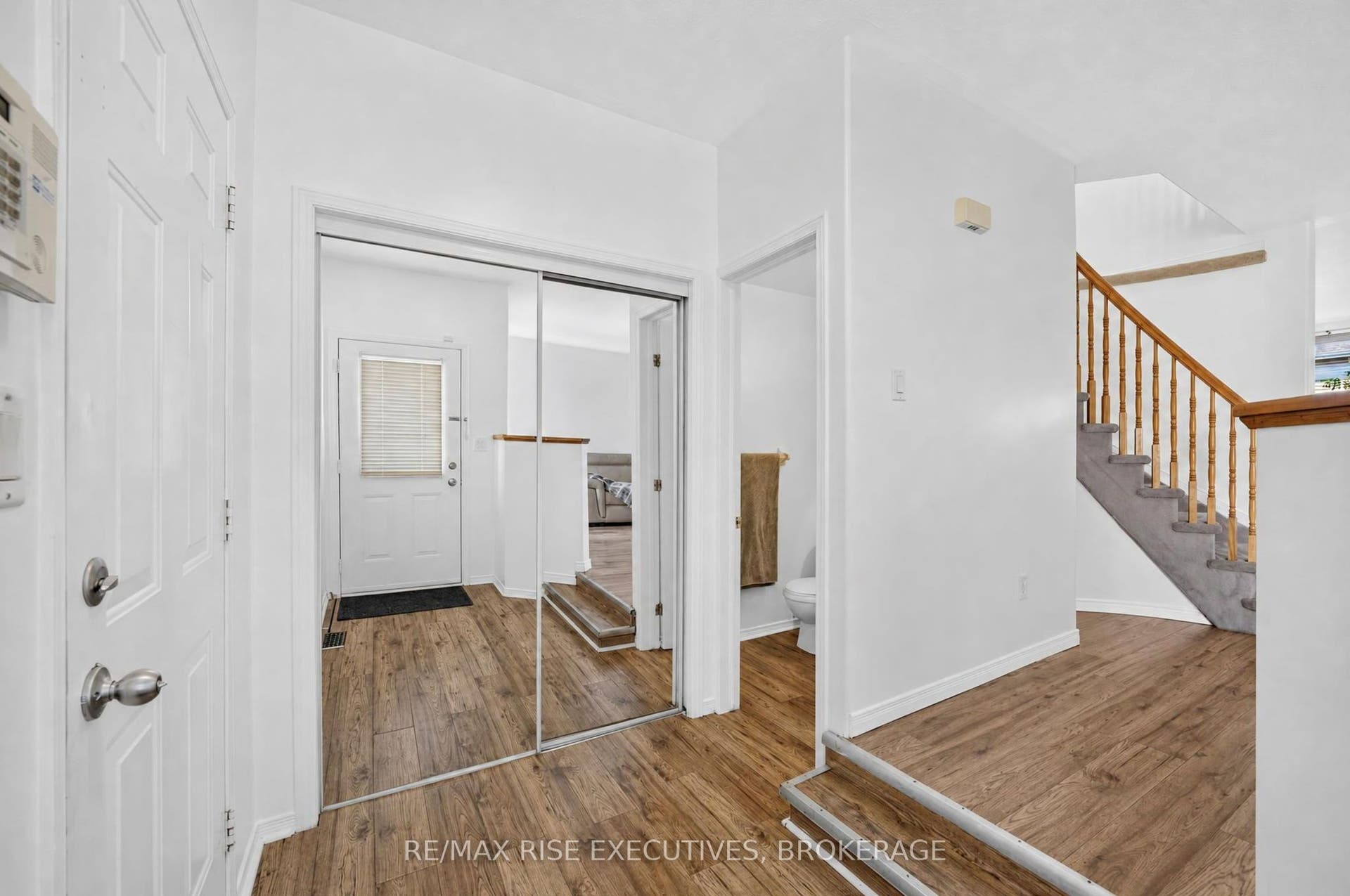254 Ellesmeer Avenue, Kingston, Frontenac ON K7P 3C6
