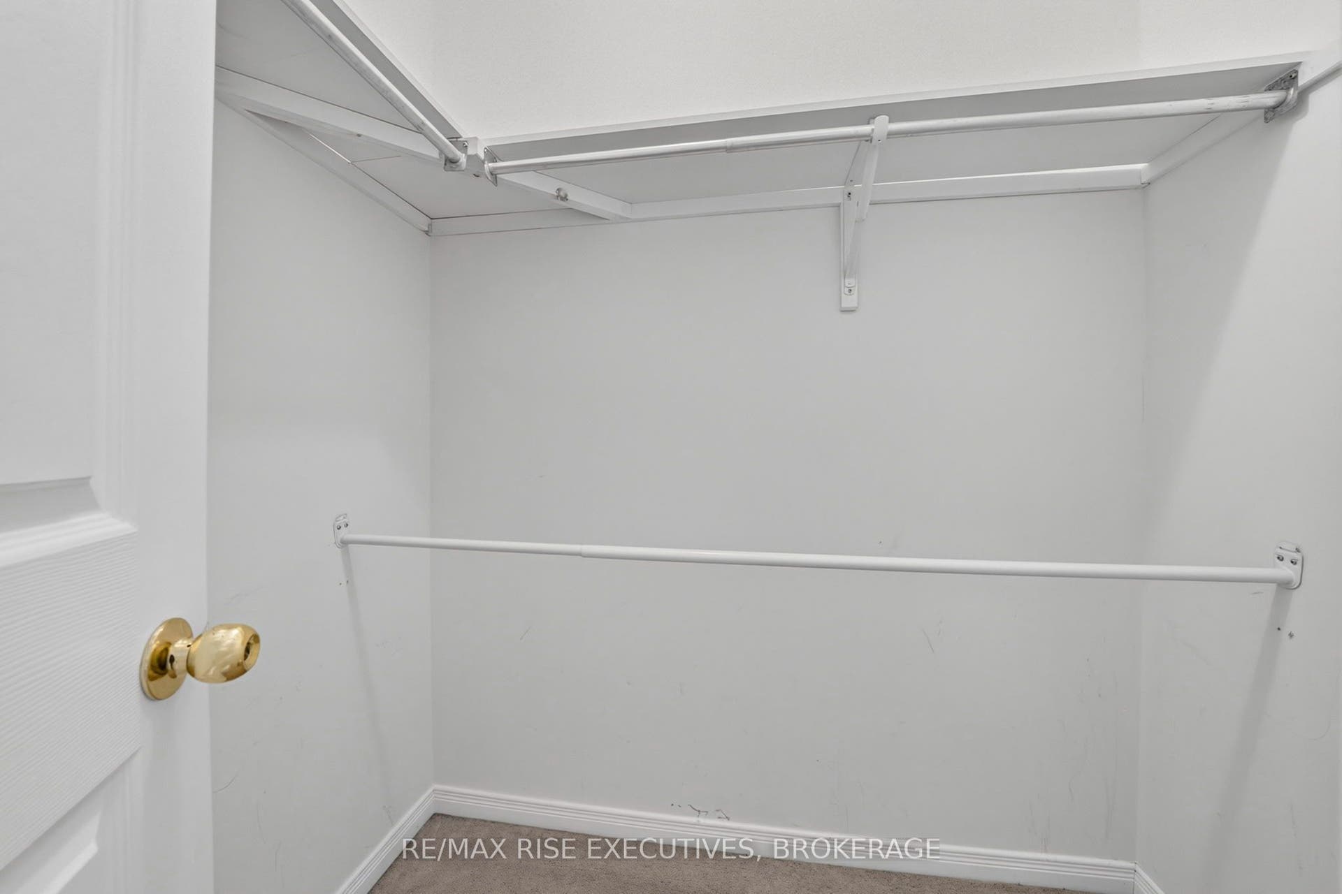 254 Ellesmeer Avenue, Kingston, Frontenac ON K7P 3C6