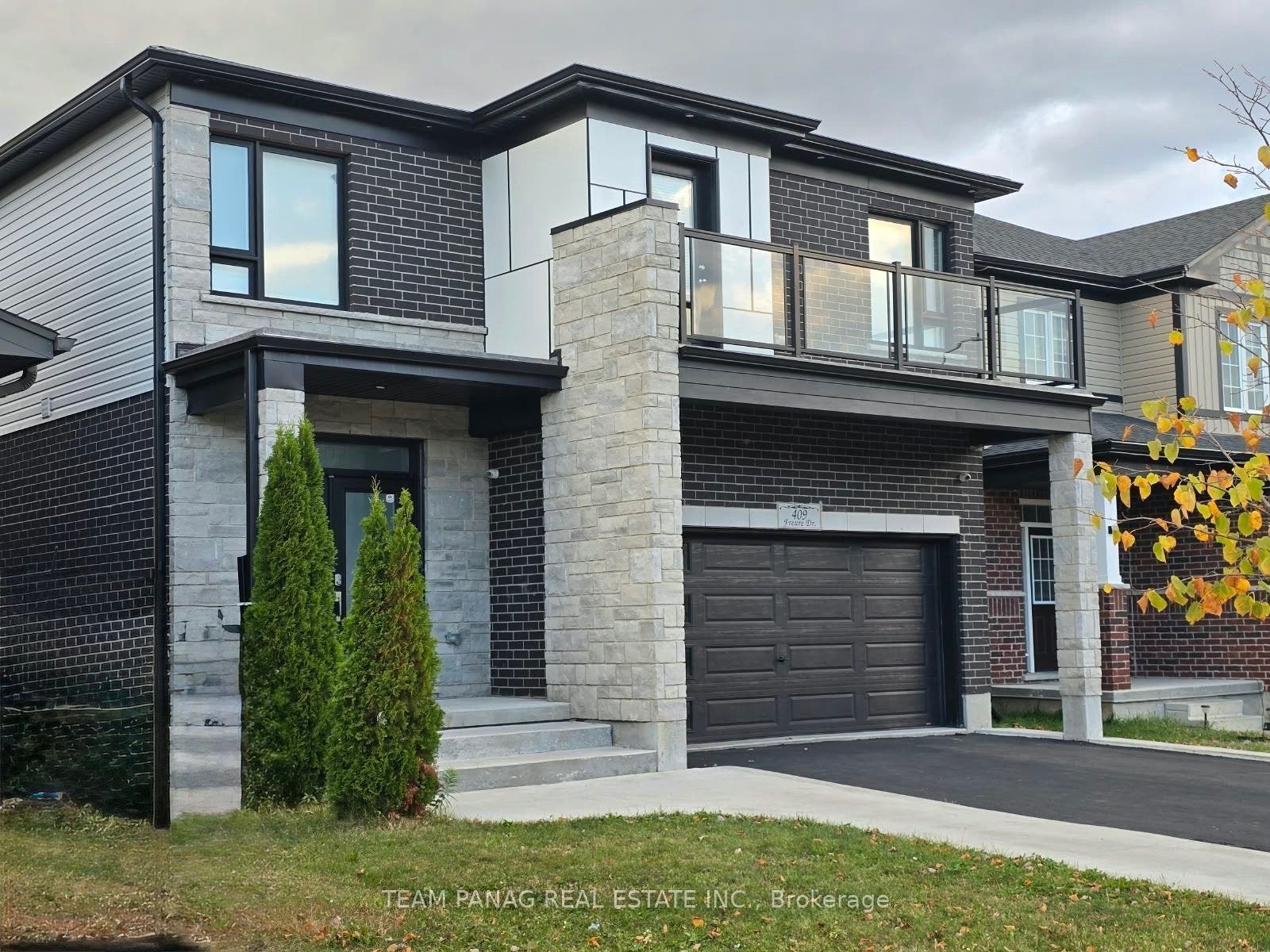 409 Freure Drive, Cambridge, Waterloo ON N1S 0A2 409 Freure Drive, Cambridge, Waterloo ON N1S 0A2