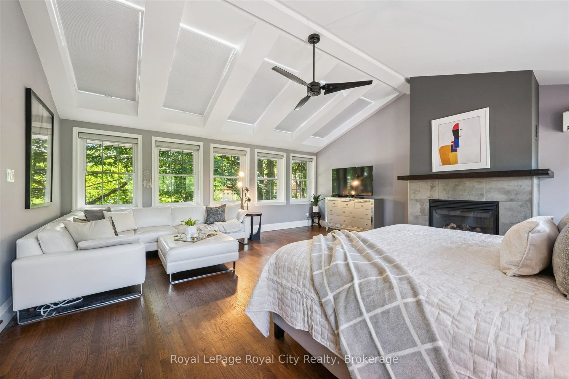 1 Barber Avenue, Guelph, Wellington ON N1H 5E6 1 Barber Avenue, Guelph, Wellington ON N1H 5E6