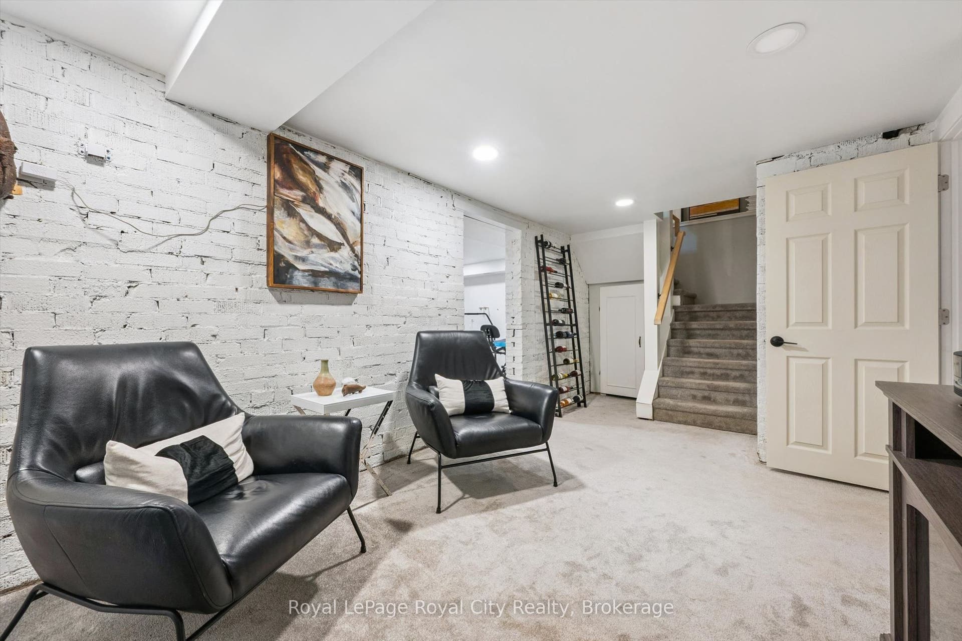 1 Barber Avenue, Guelph, Wellington ON N1H 5E6 1 Barber Avenue, Guelph, Wellington ON N1H 5E6