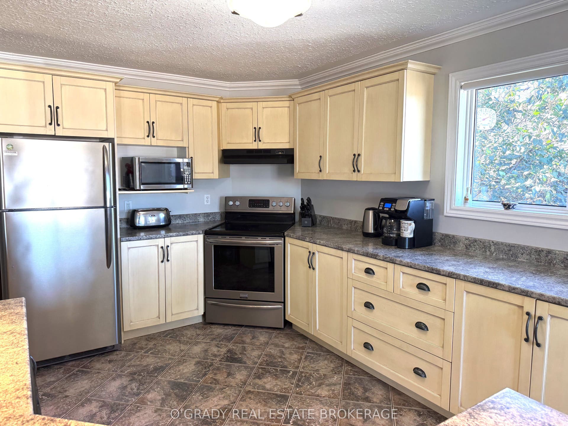 1442 Windsor Drive, Brockville, Leeds And Grenville ON K6V 6X6