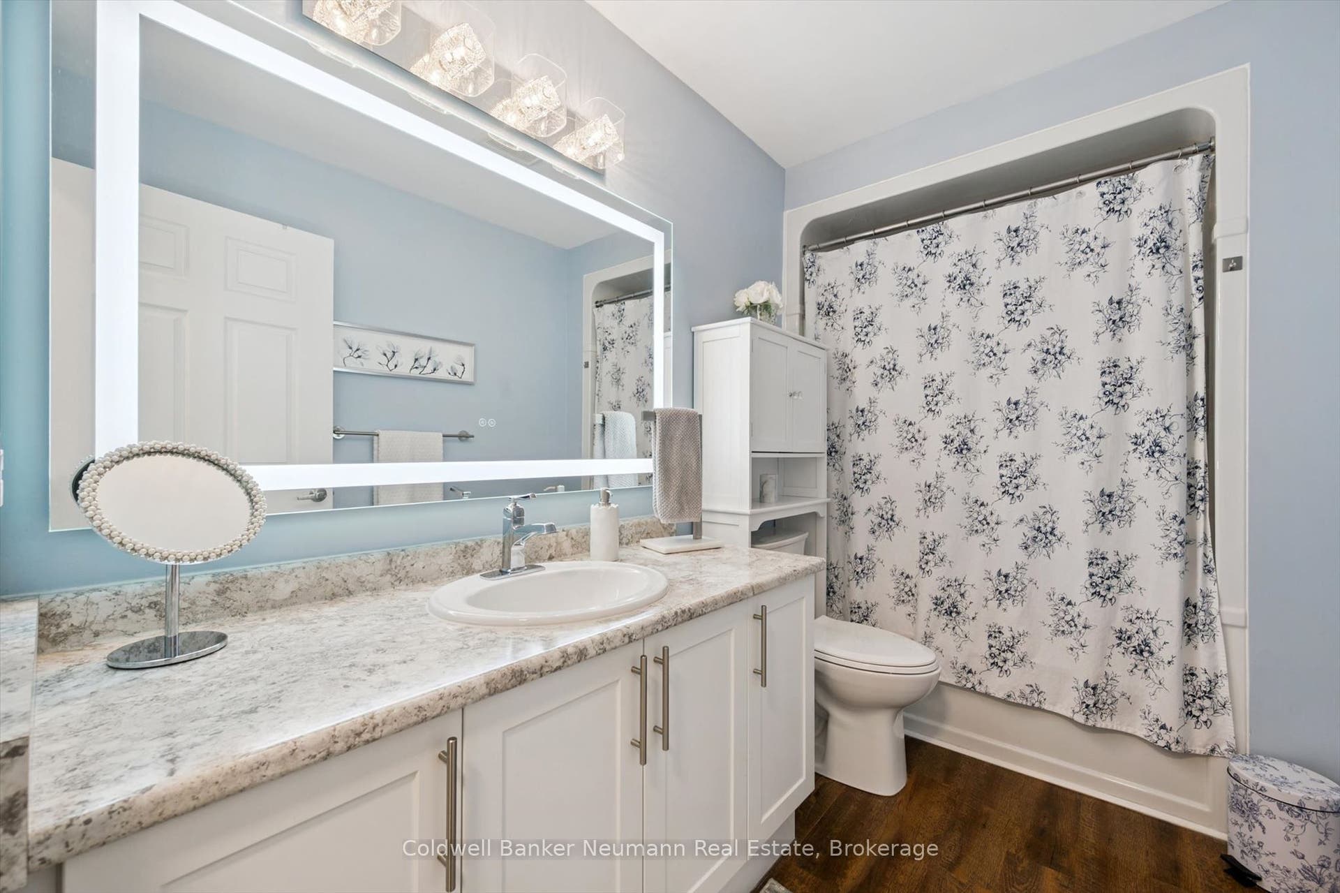 7 Kay Crescent, #106, Guelph, Wellington ON N1L 0P9 7 Kay Crescent, #106, Guelph, Wellington ON N1L 0P9