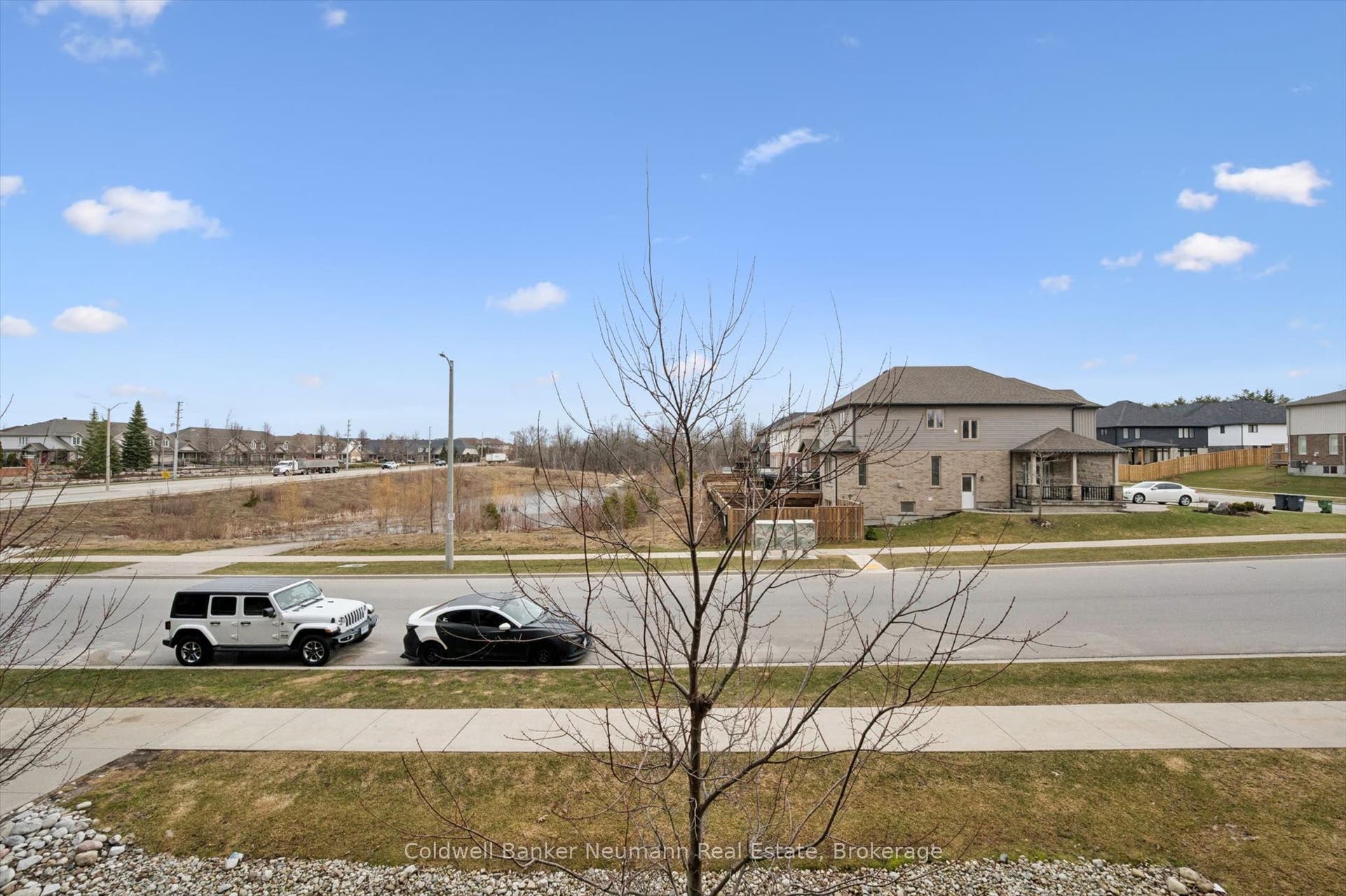 7 Kay Crescent, #106, Guelph, Wellington ON N1L 0P9 7 Kay Crescent, #106, Guelph, Wellington ON N1L 0P9