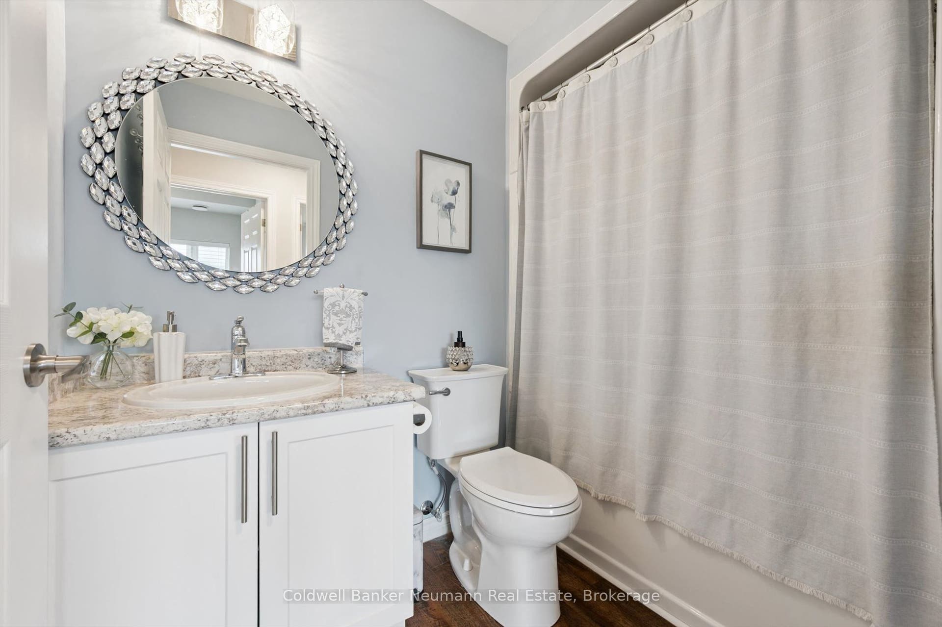 7 Kay Crescent, #106, Guelph, Wellington ON N1L 0P9 7 Kay Crescent, #106, Guelph, Wellington ON N1L 0P9