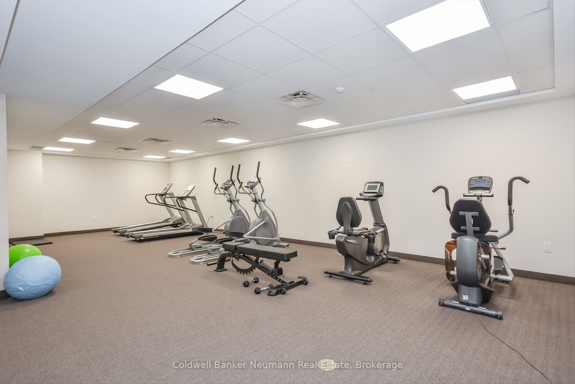 7 Kay Crescent, #106, Guelph, Wellington ON N1L 0P9 7 Kay Crescent, #106, Guelph, Wellington ON N1L 0P9