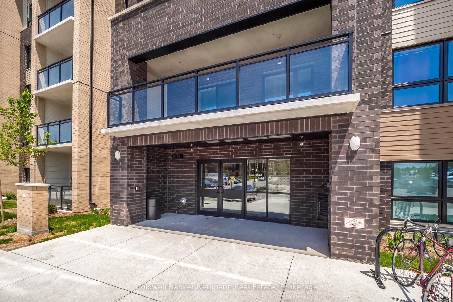 7 Kay Crescent, #106, Guelph, Wellington ON N1L 0P9 7 Kay Crescent, #106, Guelph, Wellington ON N1L 0P9