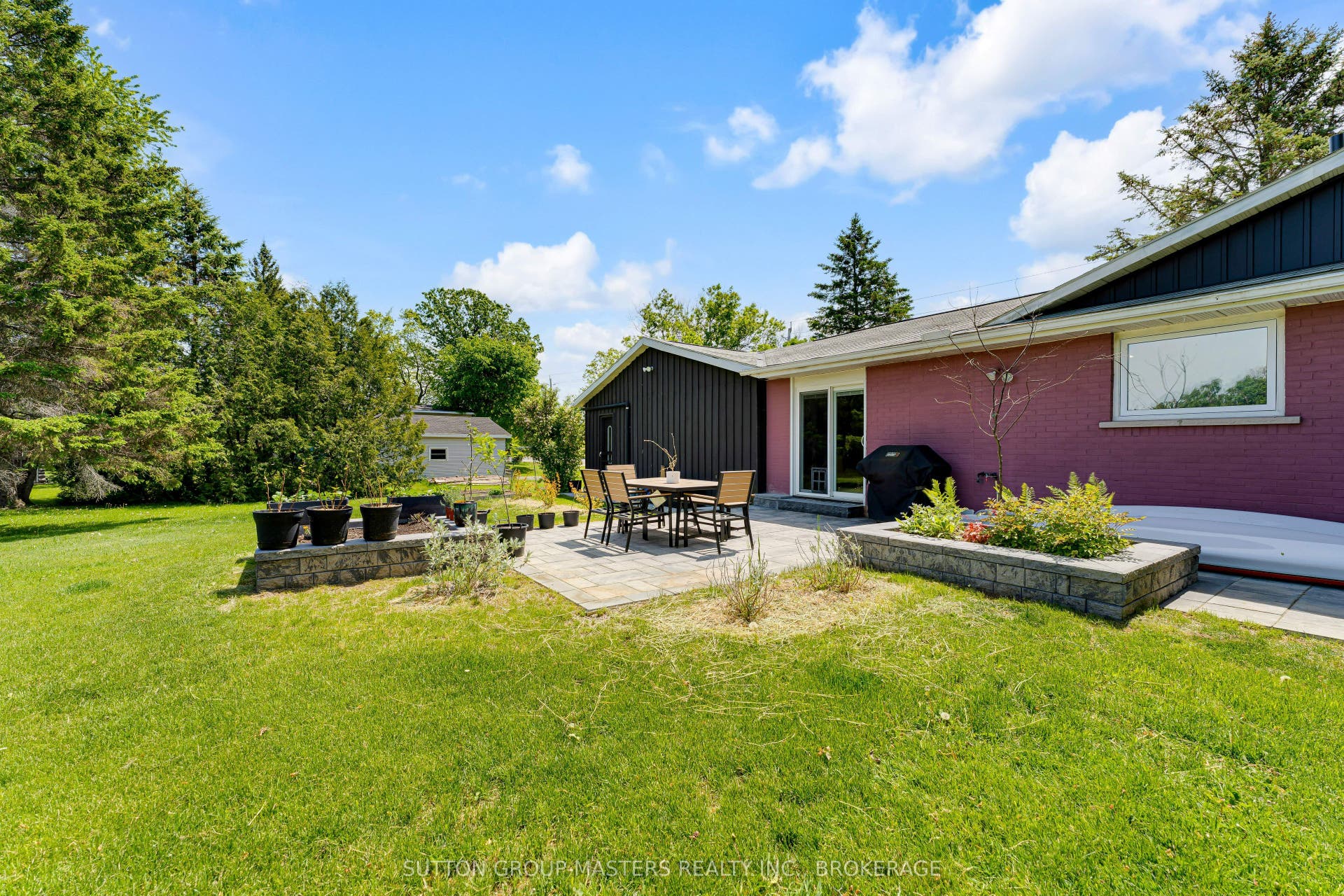 2025 Cole Hill Road, Kingston, Frontenac ON K0H 1S0