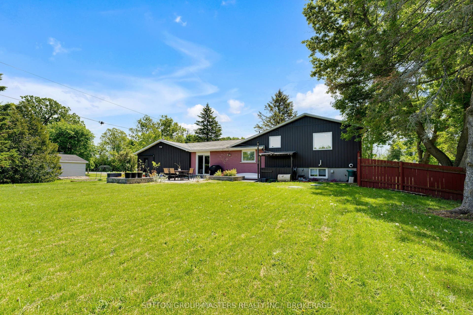 2025 Cole Hill Road, Kingston, Frontenac ON K0H 1S0
