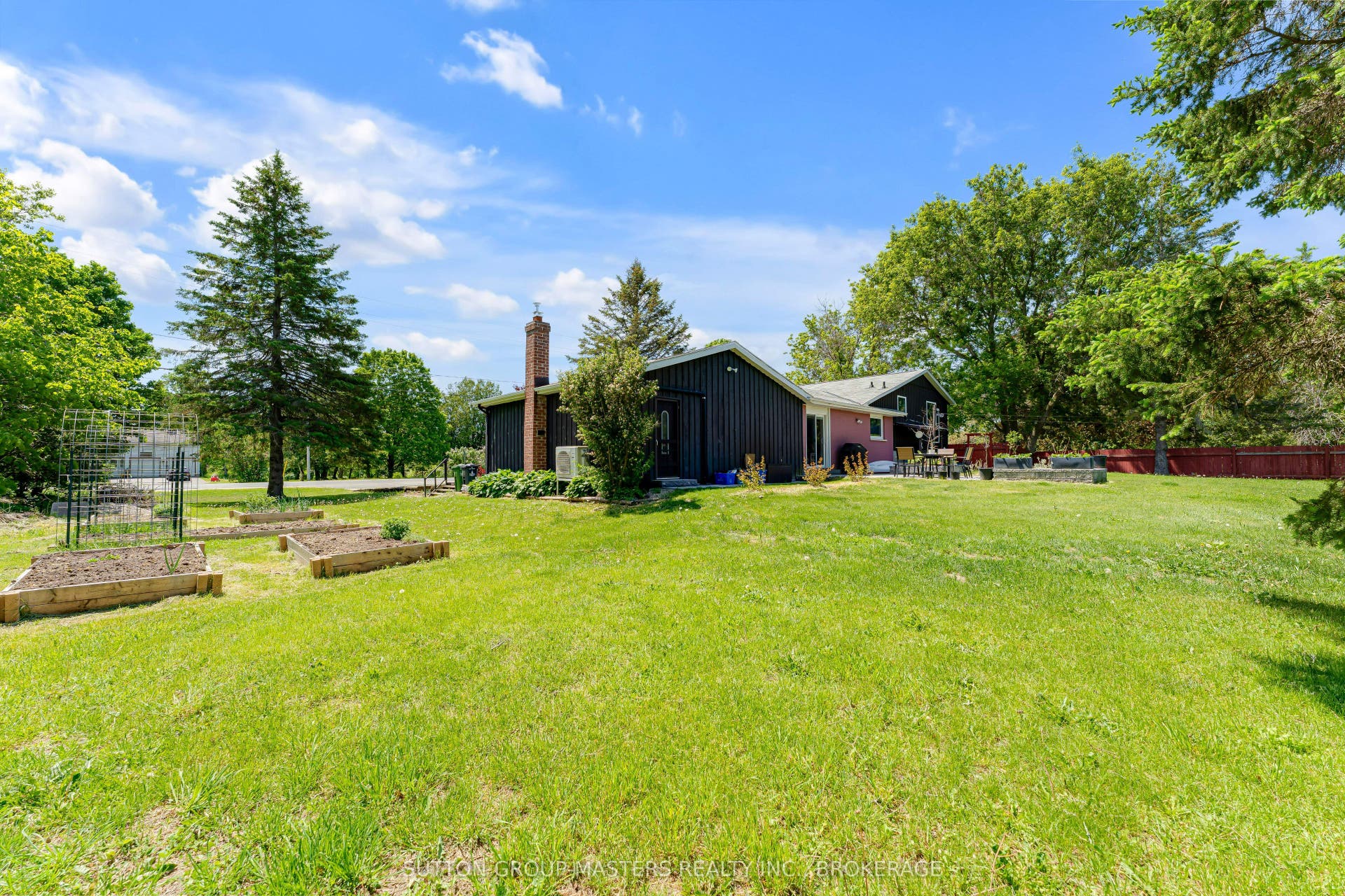 2025 Cole Hill Road, Kingston, Frontenac ON K0H 1S0