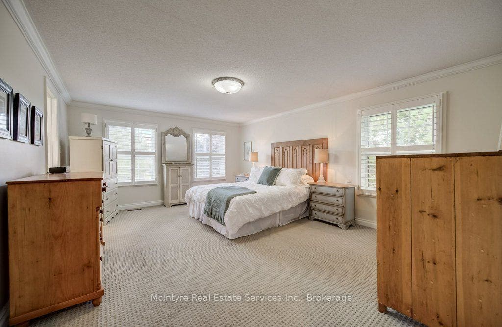 549 Clair Creek Boulevard, Waterloo, Waterloo ON N2T 2B8 549 Clair Creek Boulevard, Waterloo, Waterloo ON N2T 2B8