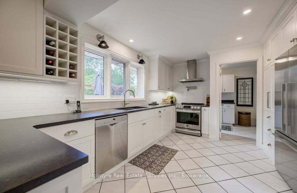 549 Clair Creek Boulevard, Waterloo, Waterloo ON N2T 2B8 549 Clair Creek Boulevard, Waterloo, Waterloo ON N2T 2B8