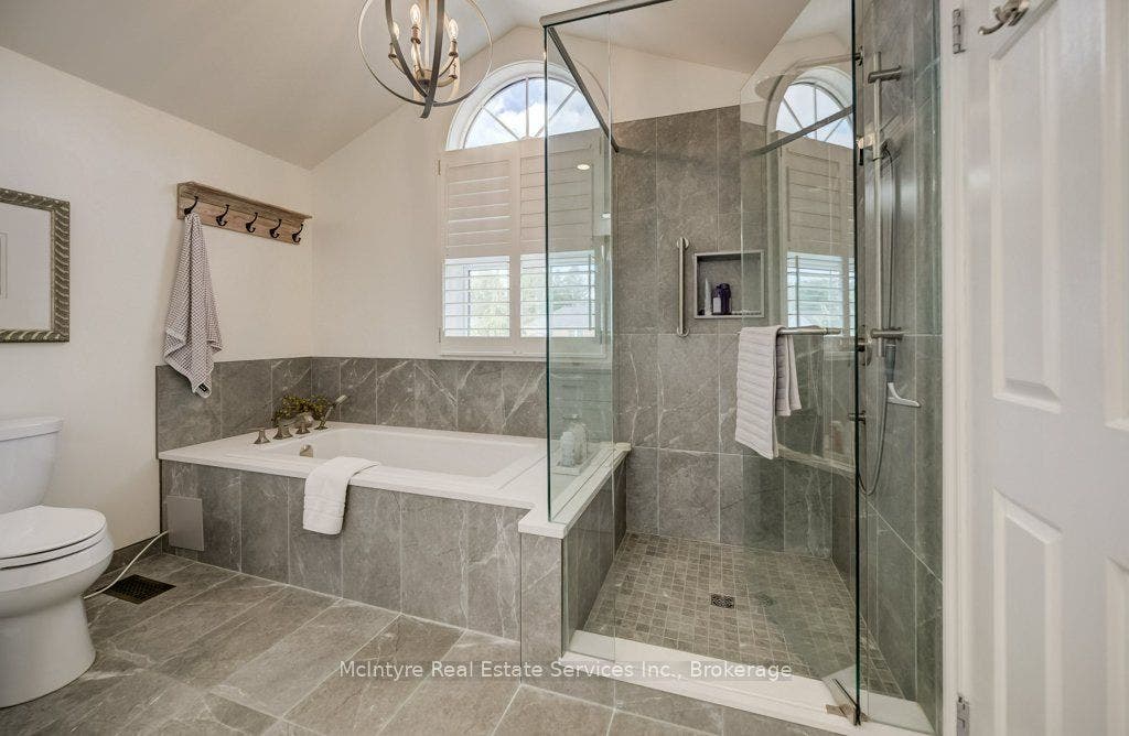 549 Clair Creek Boulevard, Waterloo, Waterloo ON N2T 2B8 549 Clair Creek Boulevard, Waterloo, Waterloo ON N2T 2B8