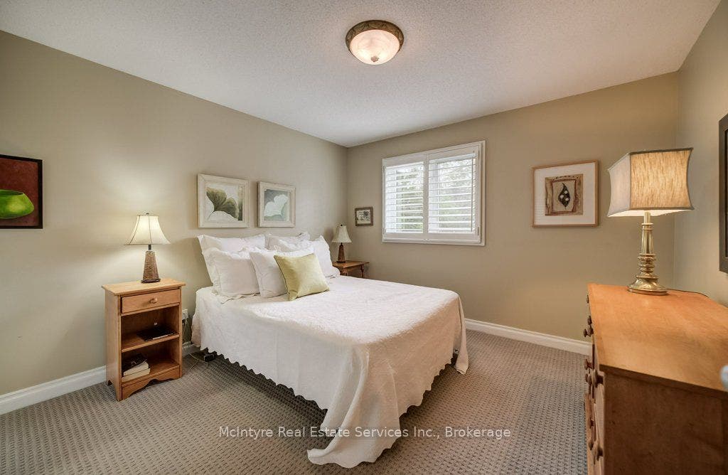549 Clair Creek Boulevard, Waterloo, Waterloo ON N2T 2B8 549 Clair Creek Boulevard, Waterloo, Waterloo ON N2T 2B8