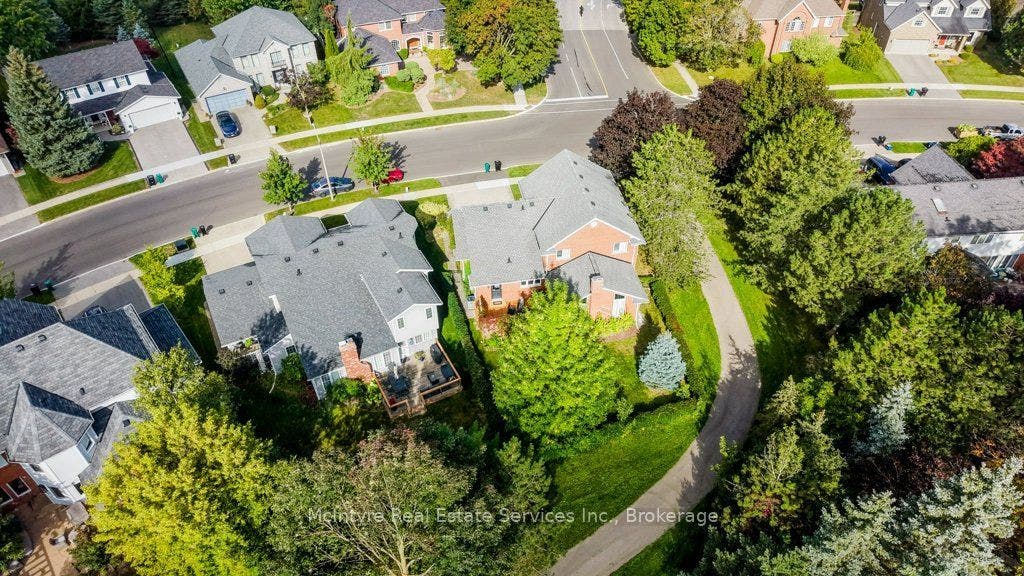 549 Clair Creek Boulevard, Waterloo, Waterloo ON N2T 2B8 549 Clair Creek Boulevard, Waterloo, Waterloo ON N2T 2B8