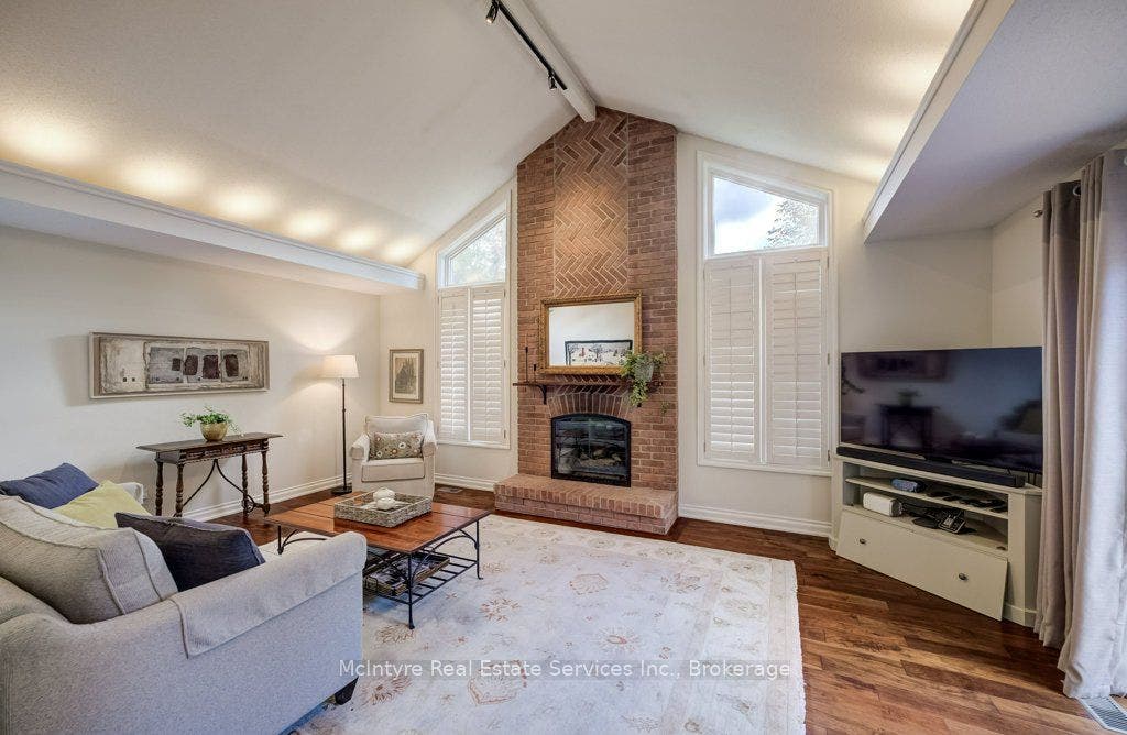 549 Clair Creek Boulevard, Waterloo, Waterloo ON N2T 2B8 549 Clair Creek Boulevard, Waterloo, Waterloo ON N2T 2B8