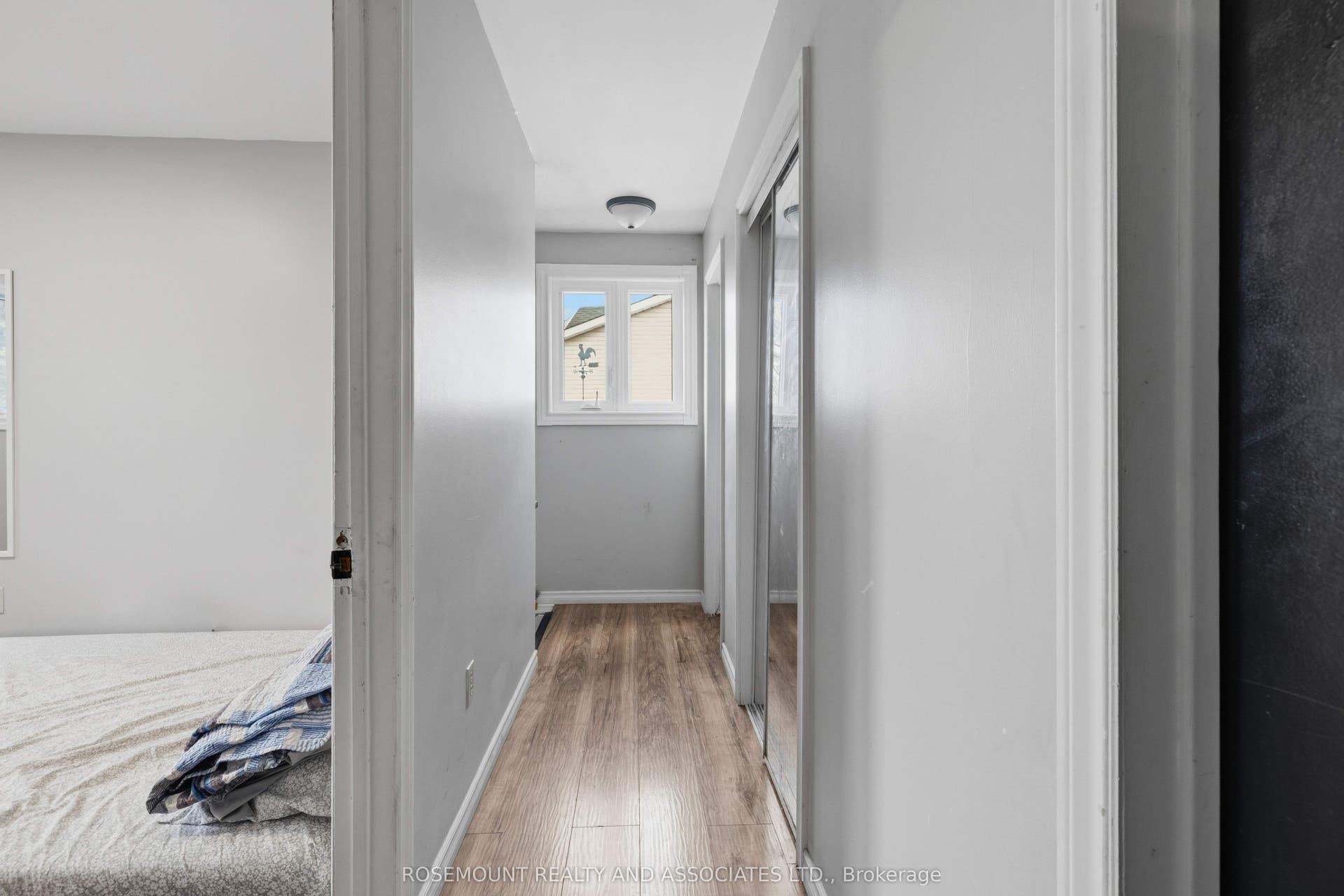 287 Sutherland Drive, Kingston, Frontenac ON K7K 5Y6 Hallway