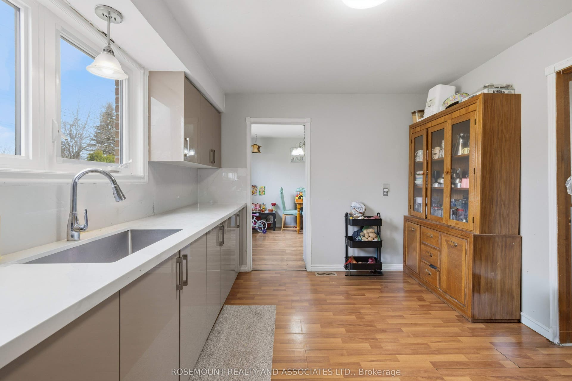 287 Sutherland Drive, Kingston, Frontenac ON K7K 5Y6 Kitchen