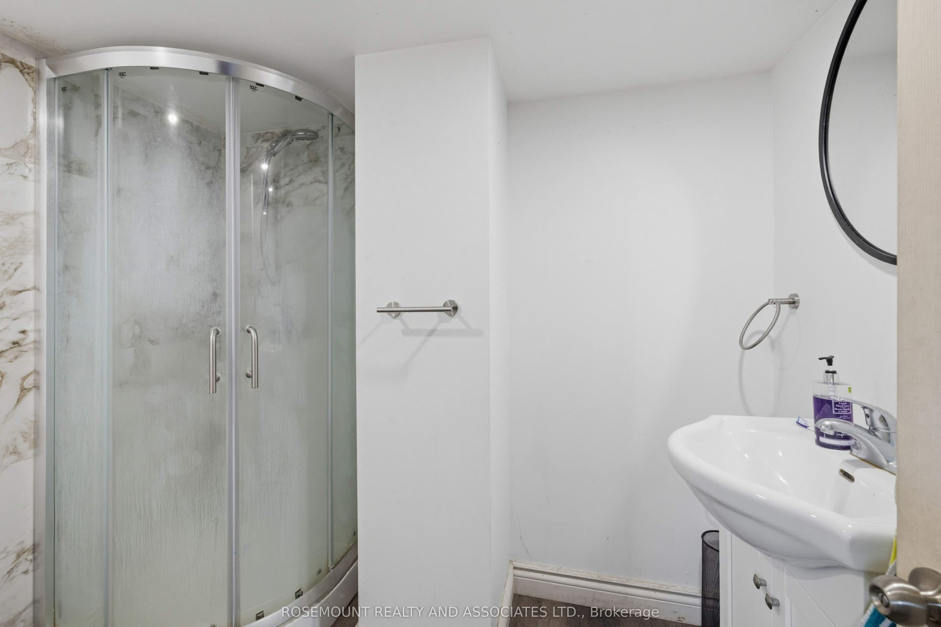 287 Sutherland Drive, Kingston, Frontenac ON K7K 5Y6 2nd Bathroom