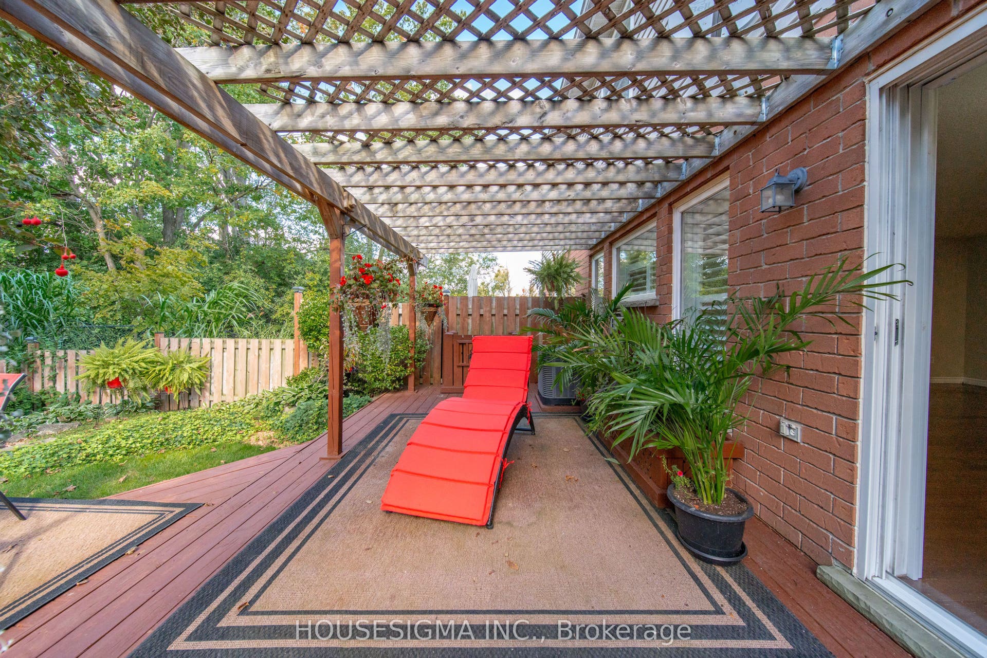 437 Beaver Creek Road, Waterloo, Waterloo ON N2V 2J8 437 Beaver Creek Road, Waterloo, Waterloo ON N2V 2J8