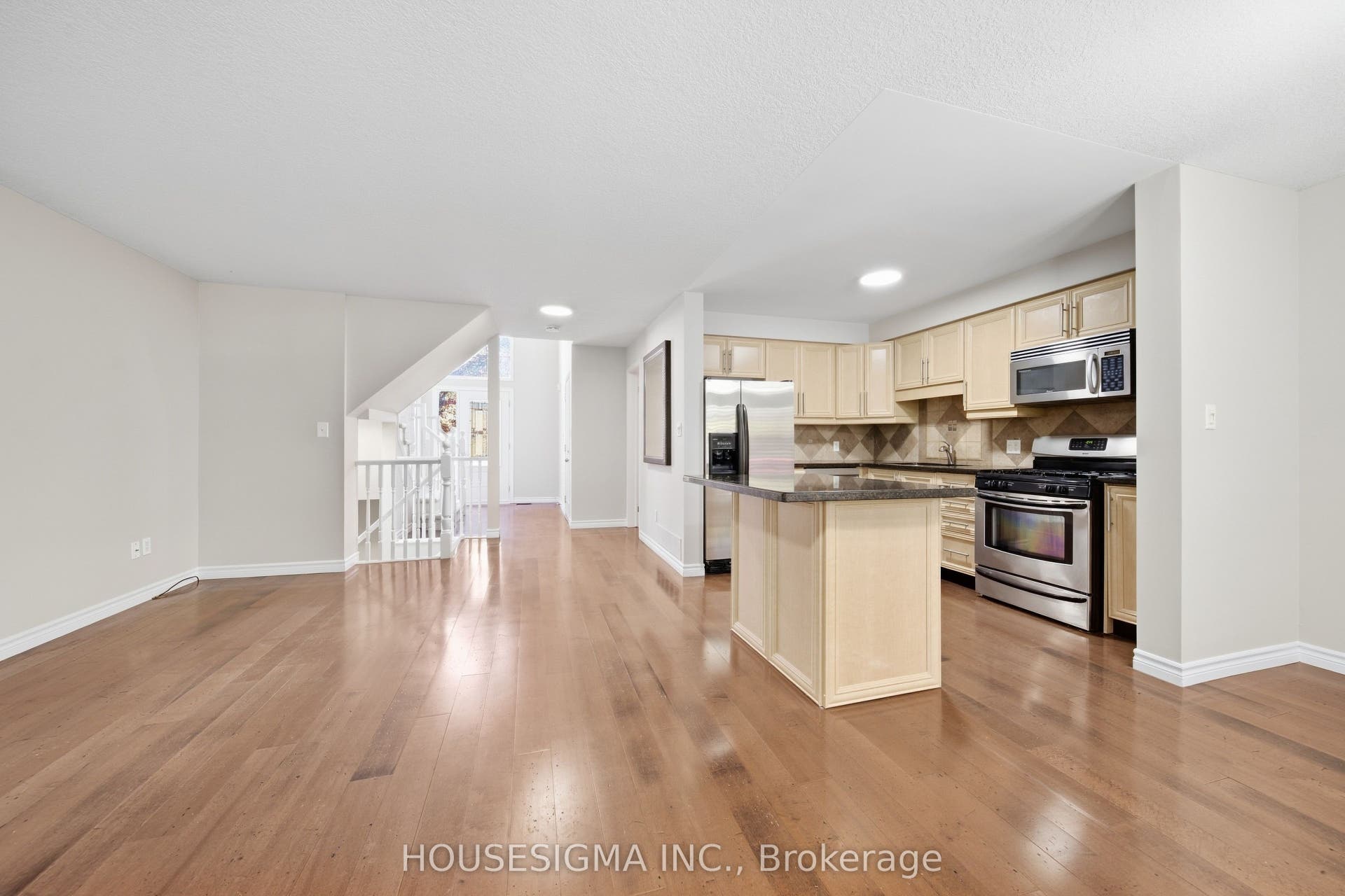 437 Beaver Creek Road, Waterloo, Waterloo ON N2V 2J8 437 Beaver Creek Road, Waterloo, Waterloo ON N2V 2J8