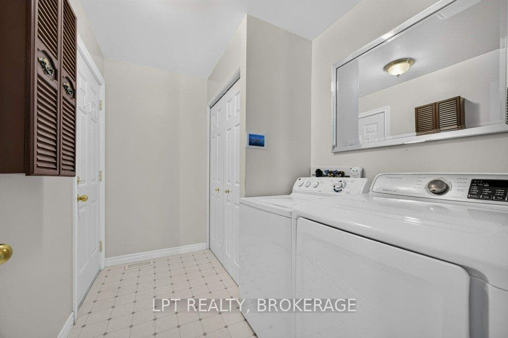 401 Waterloo Drive, Kingston, Frontenac ON K7M 8K7 401 Waterloo Drive, Kingston, Frontenac ON K7M 8K7