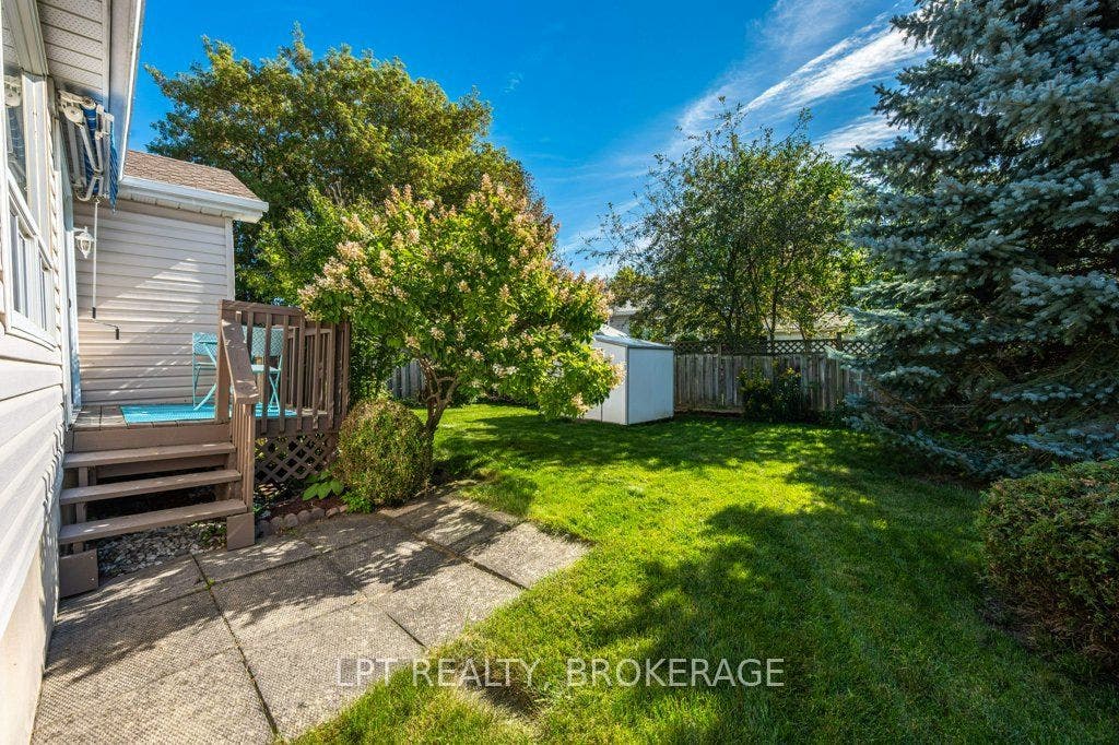 401 Waterloo Drive, Kingston, Frontenac ON K7M 8K7 401 Waterloo Drive, Kingston, Frontenac ON K7M 8K7