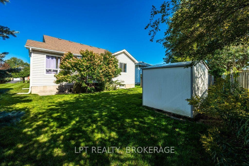401 Waterloo Drive, Kingston, Frontenac ON K7M 8K7 401 Waterloo Drive, Kingston, Frontenac ON K7M 8K7
