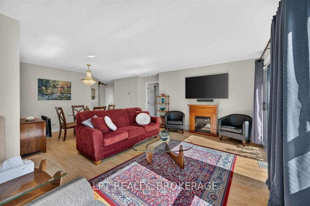 401 Waterloo Drive, Kingston, Frontenac ON K7M 8K7 401 Waterloo Drive, Kingston, Frontenac ON K7M 8K7
