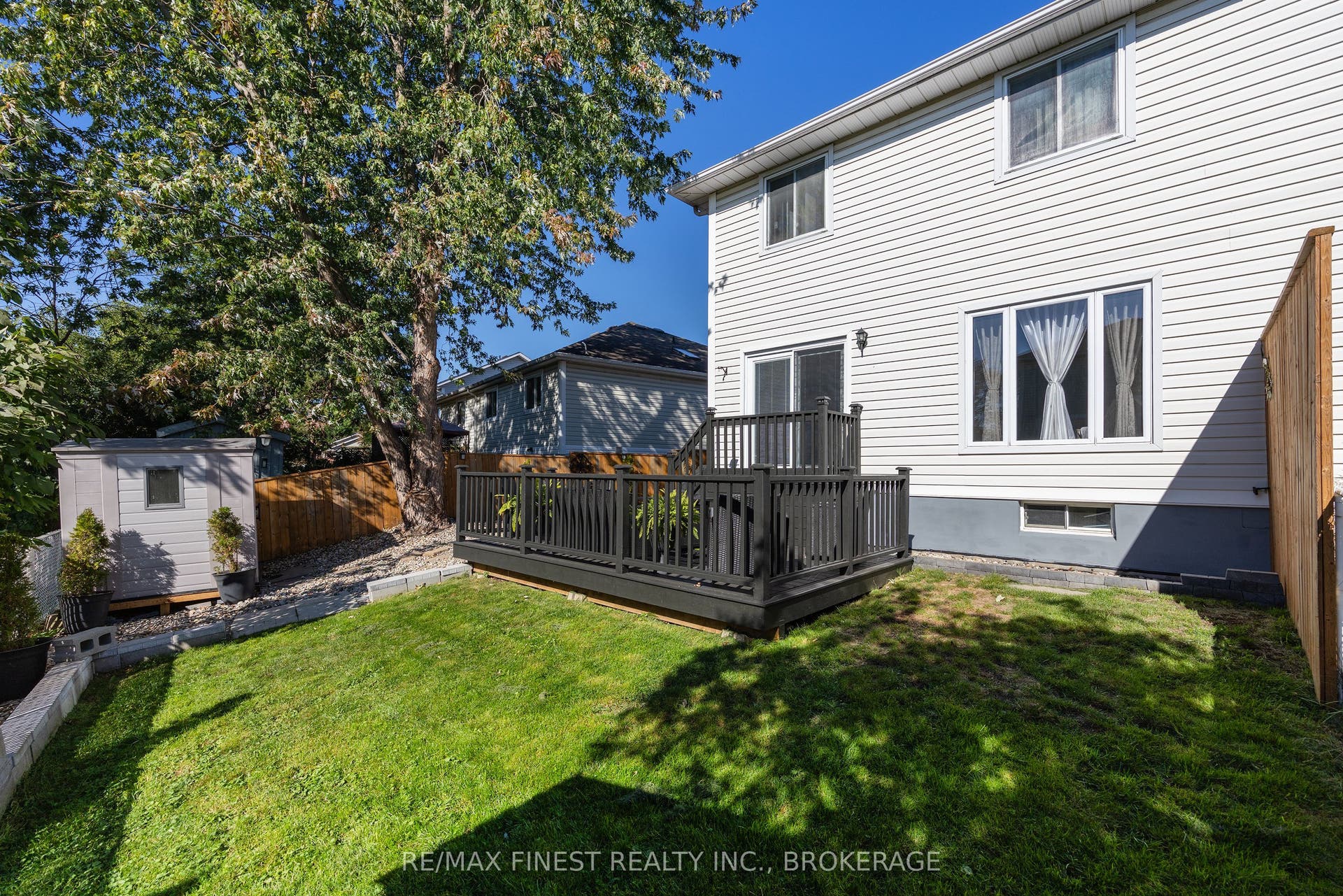1377 BRACKENWOOD Crescent, Kingston, Frontenac ON K7P 2W4 1377 BRACKENWOOD Crescent, Kingston, Frontenac ON K7P 2W4