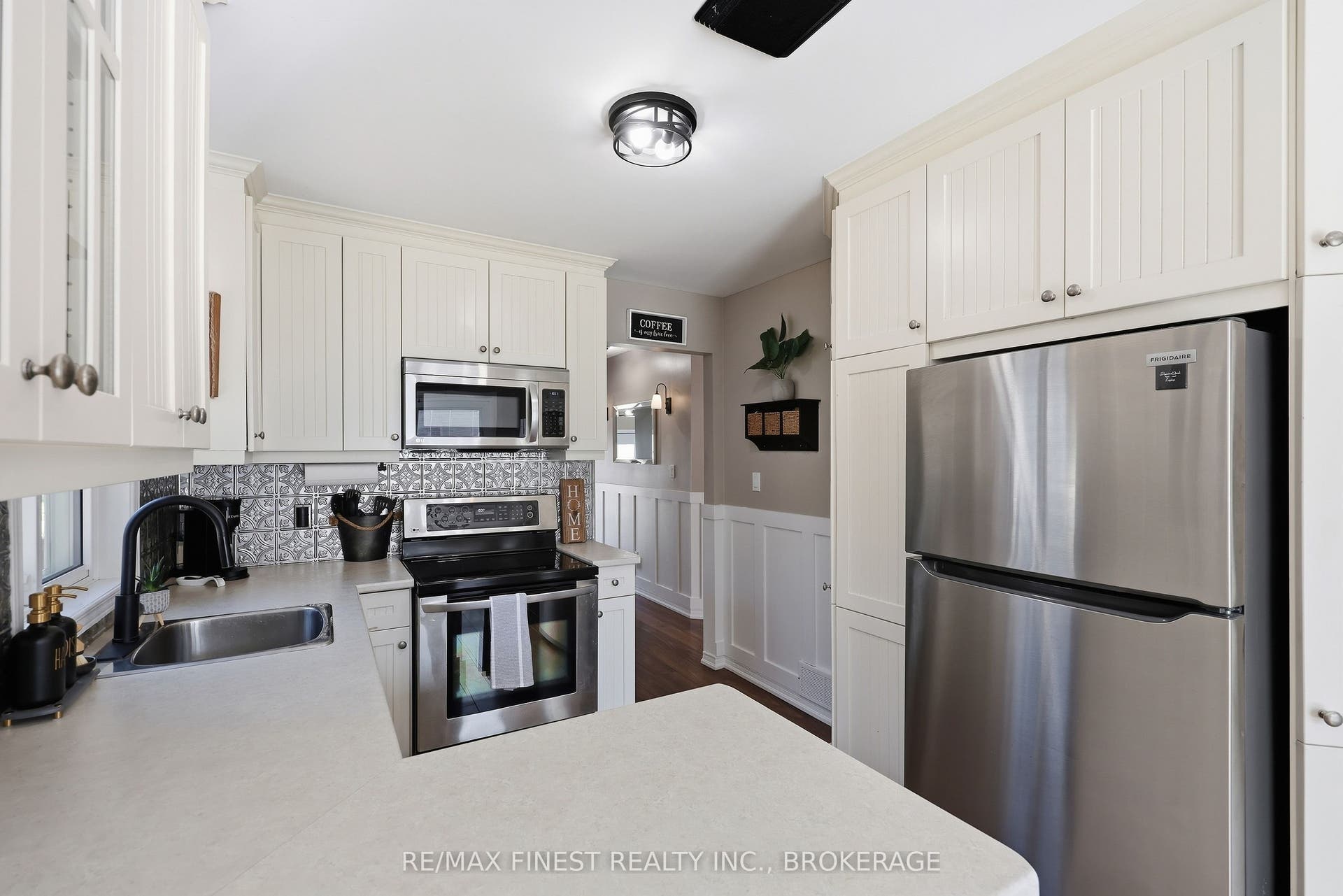1377 BRACKENWOOD Crescent, Kingston, Frontenac ON K7P 2W4 1377 BRACKENWOOD Crescent, Kingston, Frontenac ON K7P 2W4