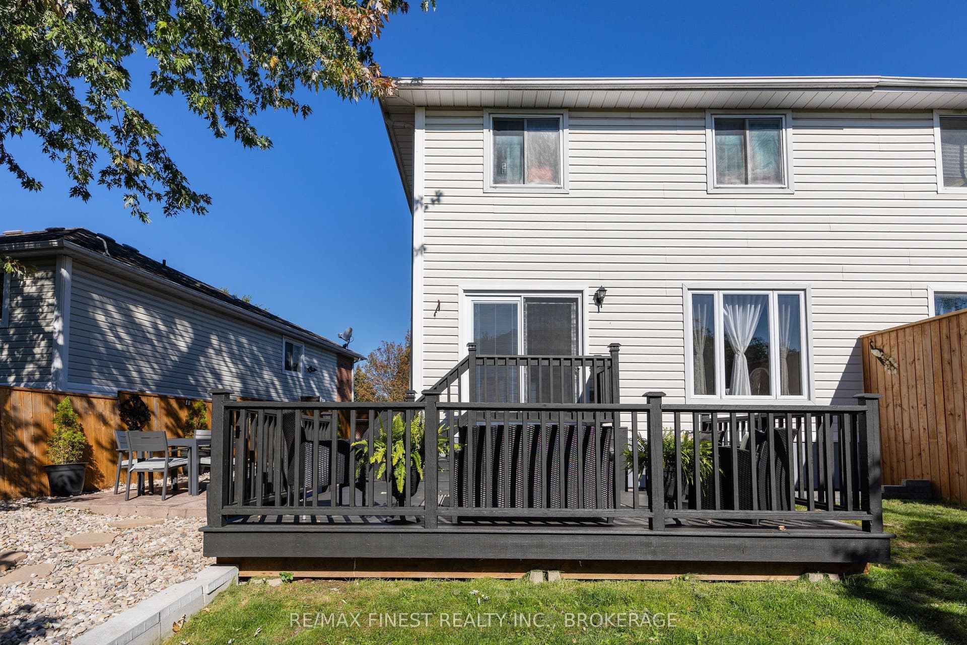 1377 BRACKENWOOD Crescent, Kingston, Frontenac ON K7P 2W4 1377 BRACKENWOOD Crescent, Kingston, Frontenac ON K7P 2W4