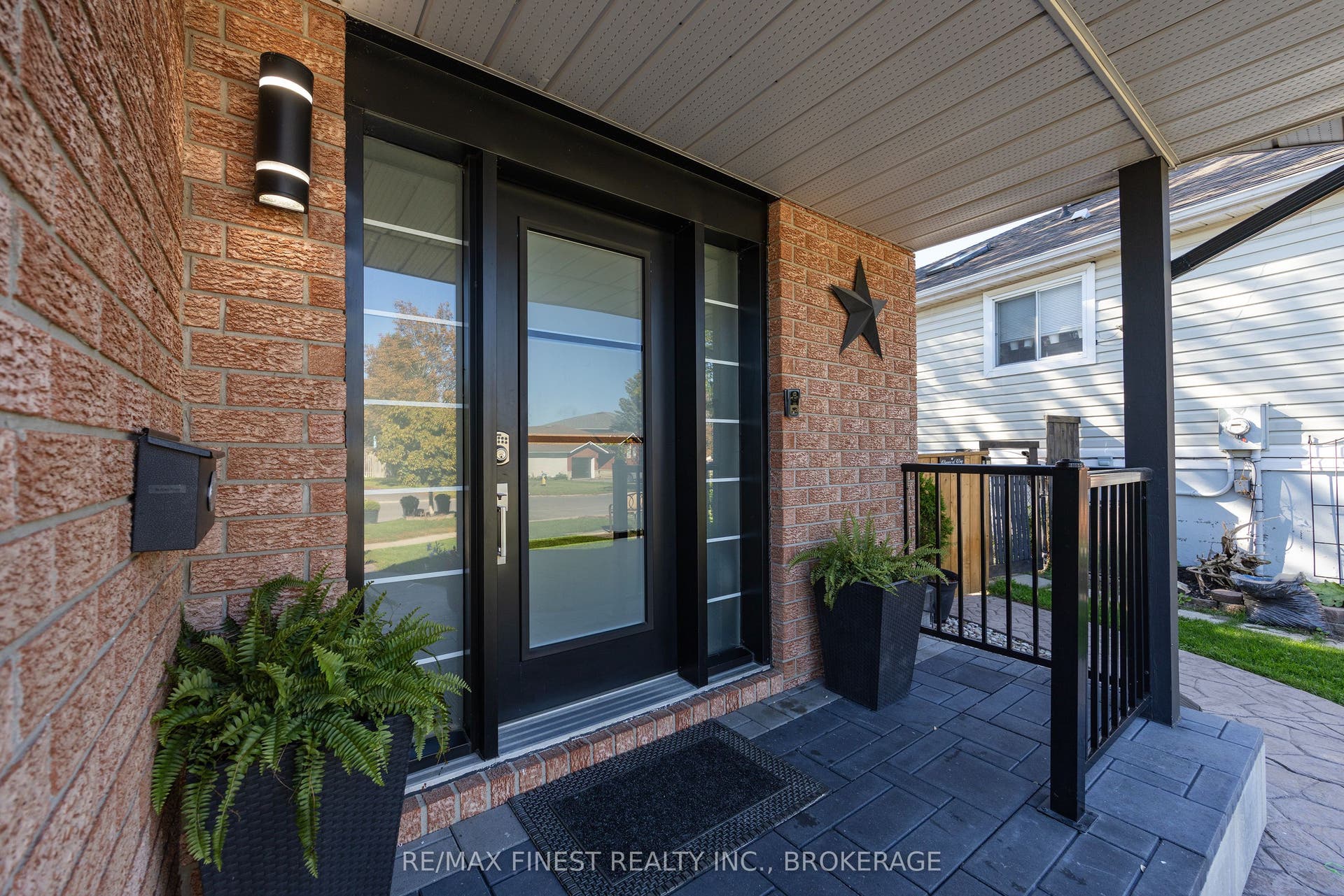 1377 BRACKENWOOD Crescent, Kingston, Frontenac ON K7P 2W4 1377 BRACKENWOOD Crescent, Kingston, Frontenac ON K7P 2W4