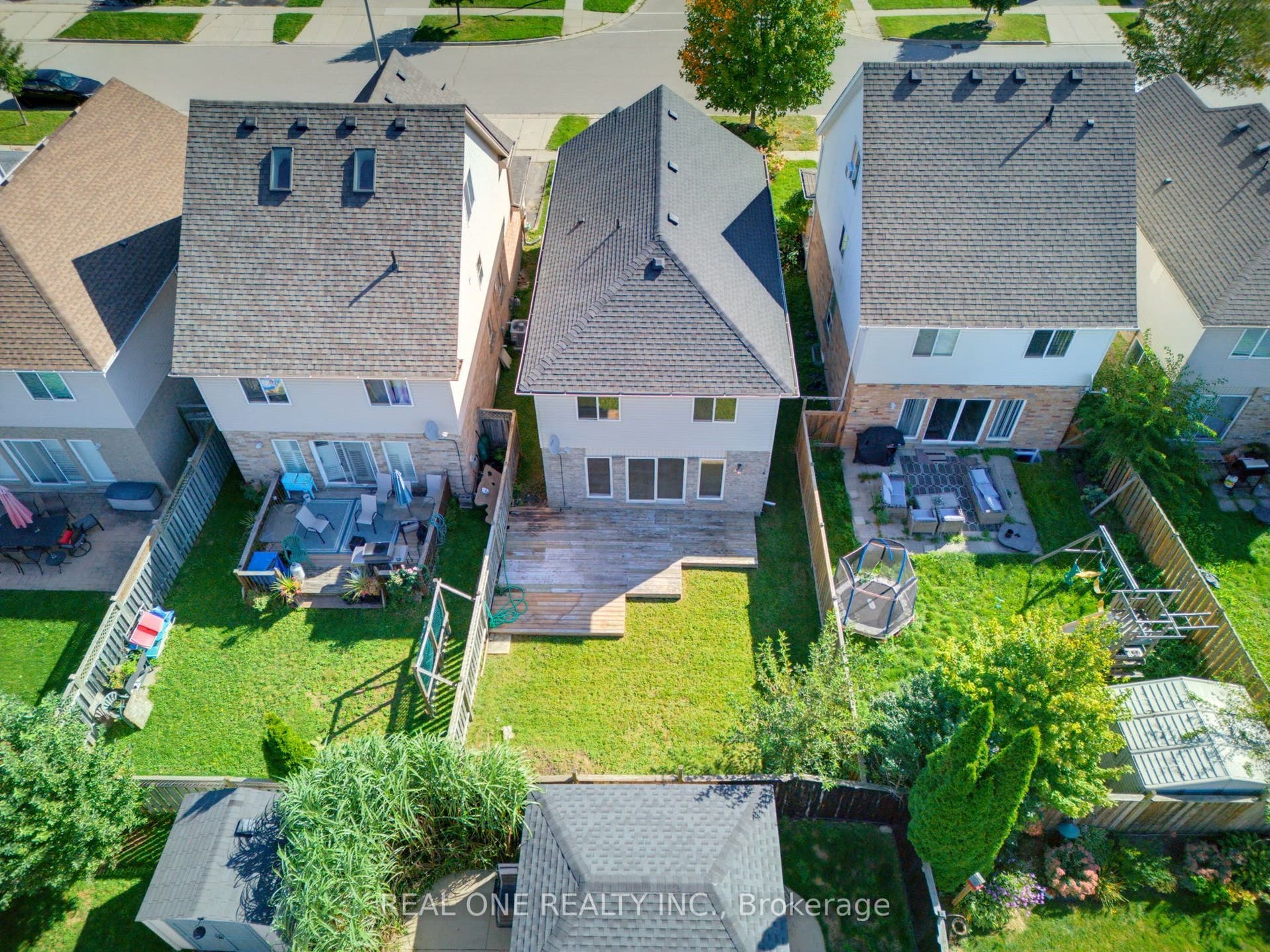 72 Patton Drive, Cambridge, Waterloo ON N3C 4L3 72 Patton Drive, Cambridge, Waterloo ON N3C 4L3