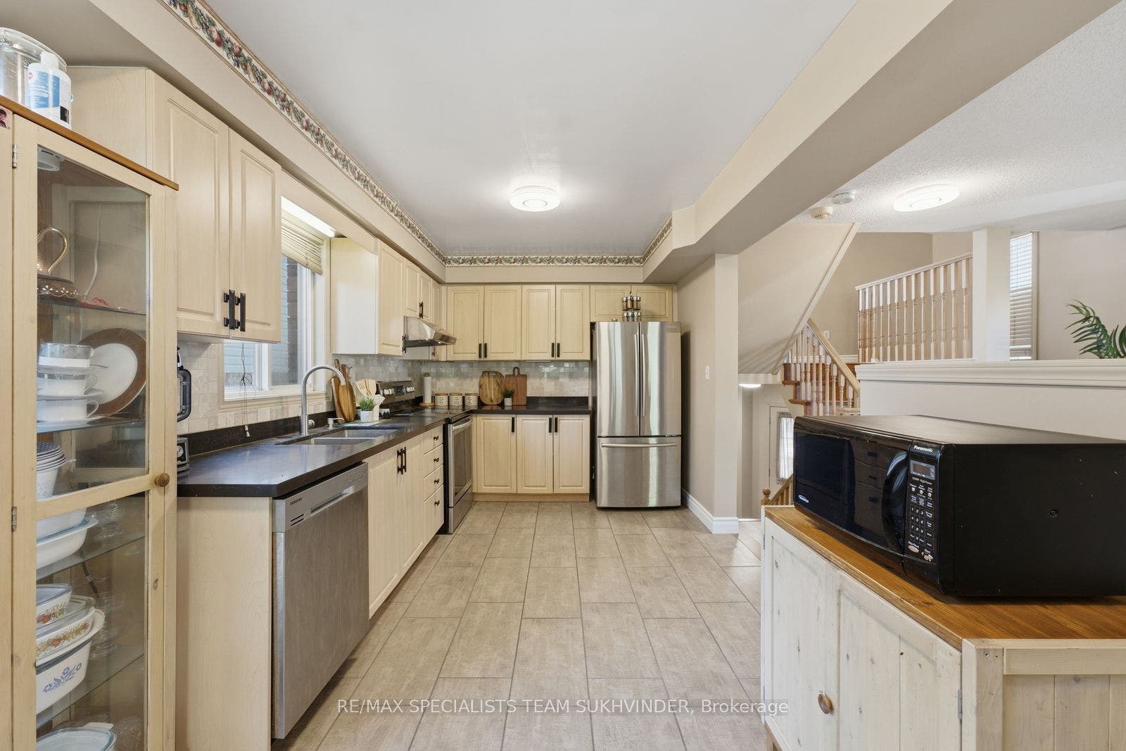44 SINCLAIR Street, Guelph, Wellington ON N1L 1R8 44 SINCLAIR Street, Guelph, Wellington ON N1L 1R8
