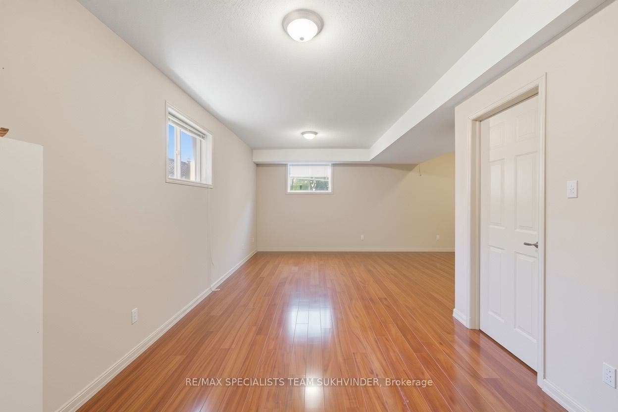 44 SINCLAIR Street, Guelph, Wellington ON N1L 1R8 44 SINCLAIR Street, Guelph, Wellington ON N1L 1R8