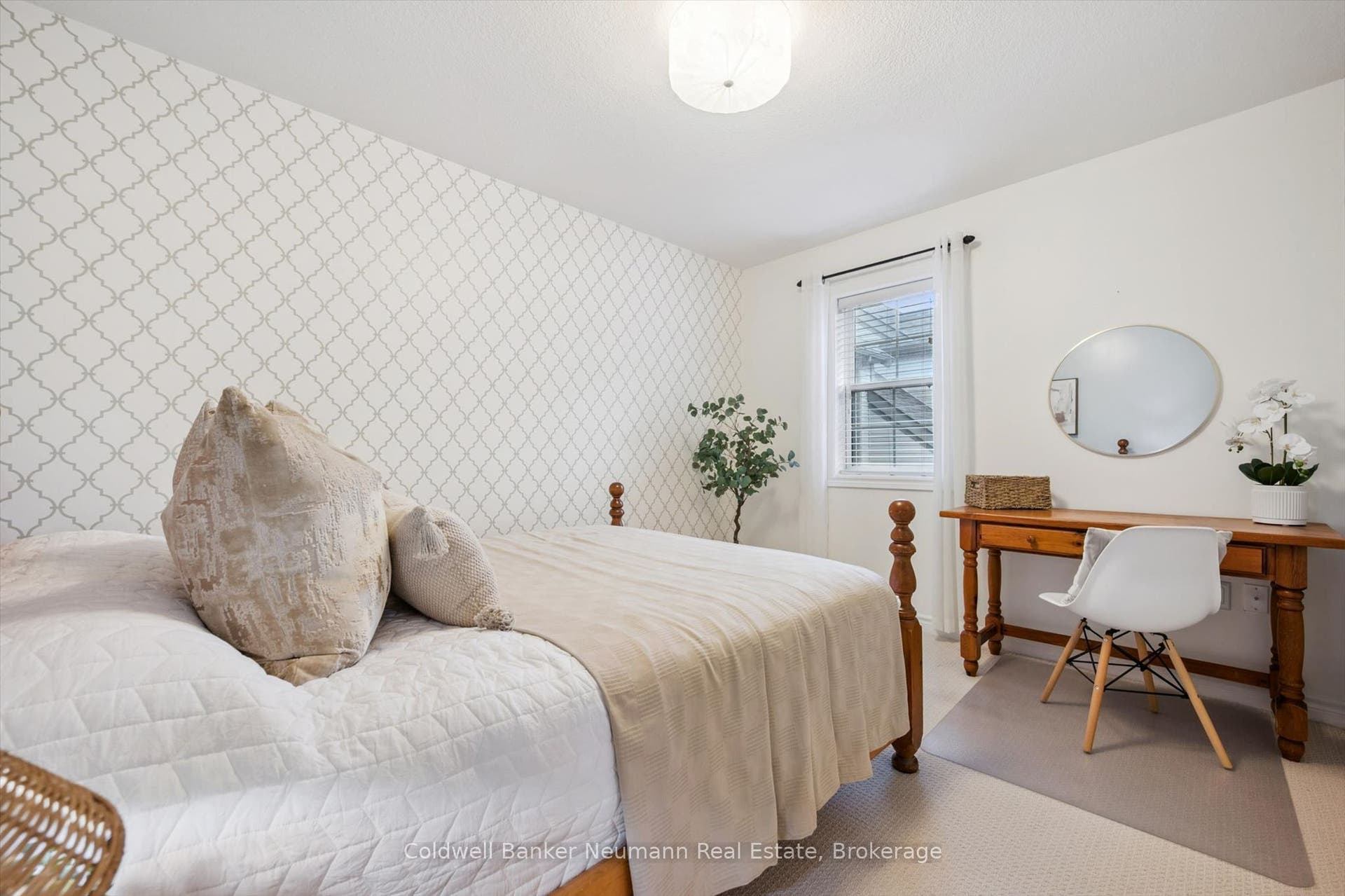 100 Frederick Drive, #9, Guelph, Wellington ON N1L 0H6 100 Frederick Drive, #9, Guelph, Wellington ON N1L 0H6