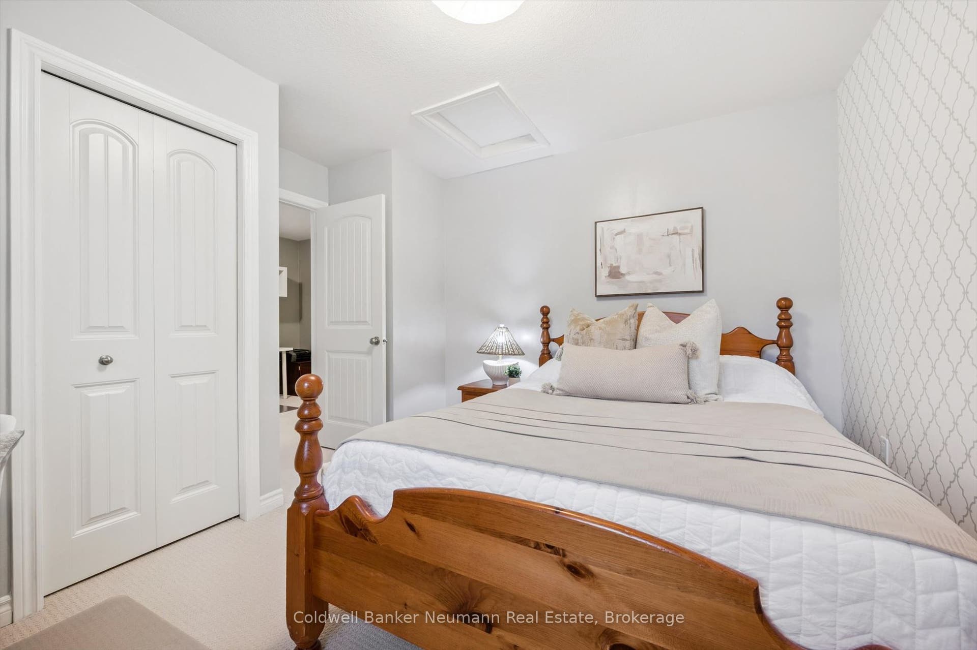 100 Frederick Drive, #9, Guelph, Wellington ON N1L 0H6 100 Frederick Drive, #9, Guelph, Wellington ON N1L 0H6