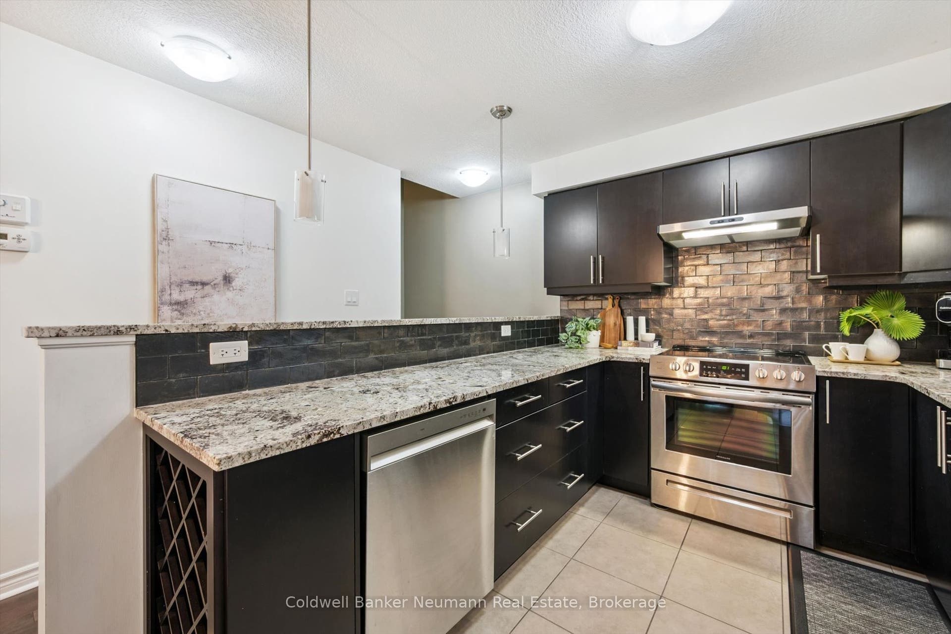 100 Frederick Drive, #9, Guelph, Wellington ON N1L 0H6 100 Frederick Drive, #9, Guelph, Wellington ON N1L 0H6