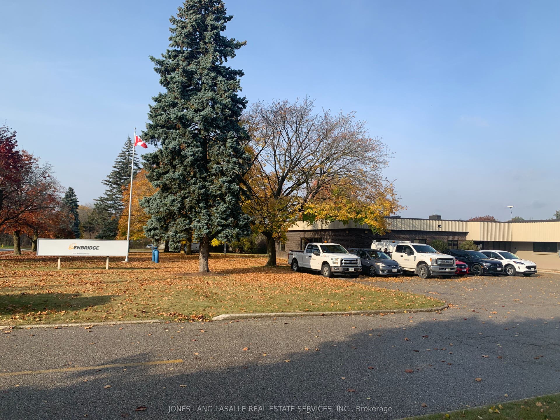221 Avenue Road, Cambridge, Waterloo ON N1R 7Z1 221 Avenue Road, Cambridge, Waterloo ON N1R 7Z1