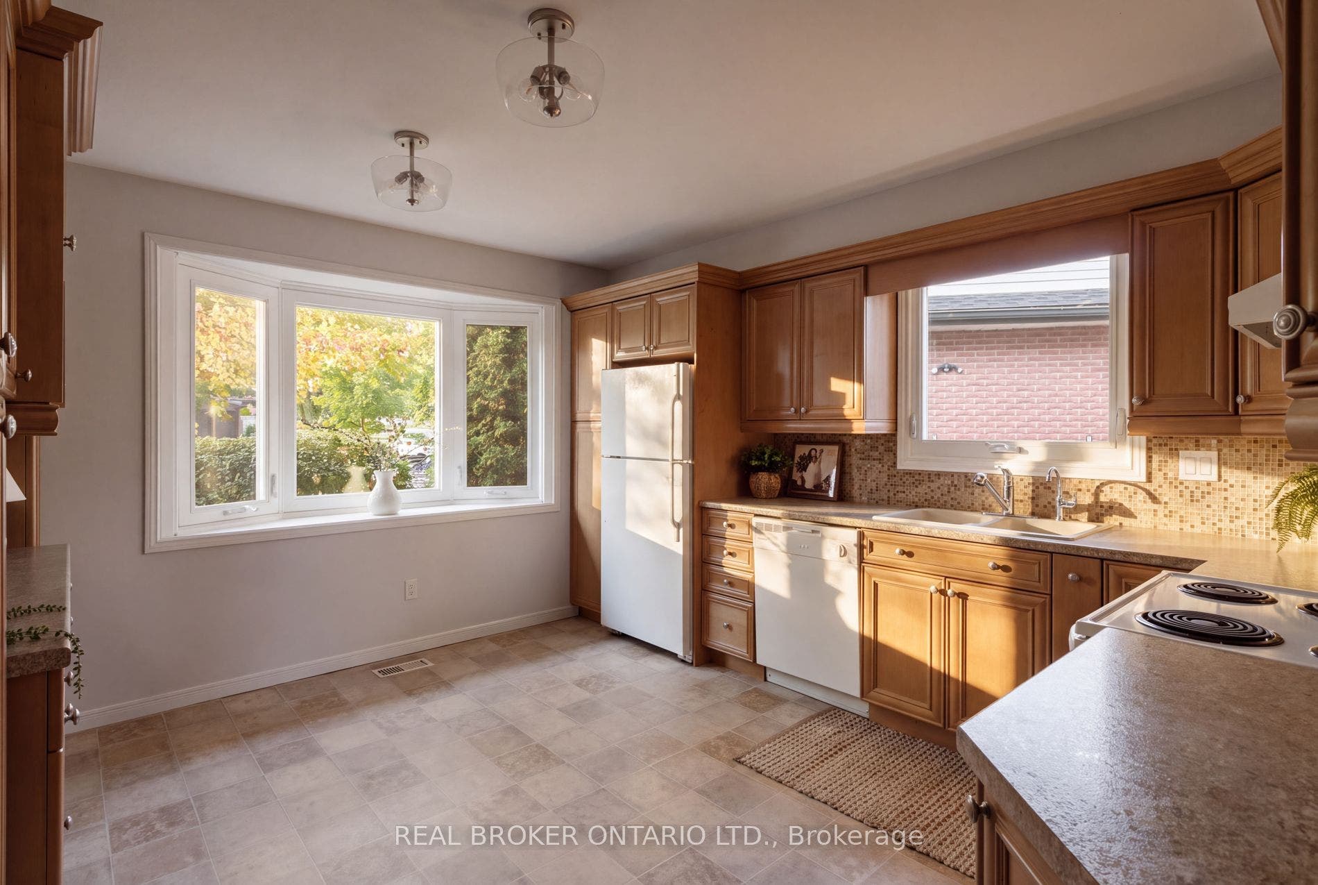 22 Ripley Crescent, Waterloo, Waterloo ON N2N 1V4 22 Ripley Crescent, Waterloo, Waterloo ON N2N 1V4