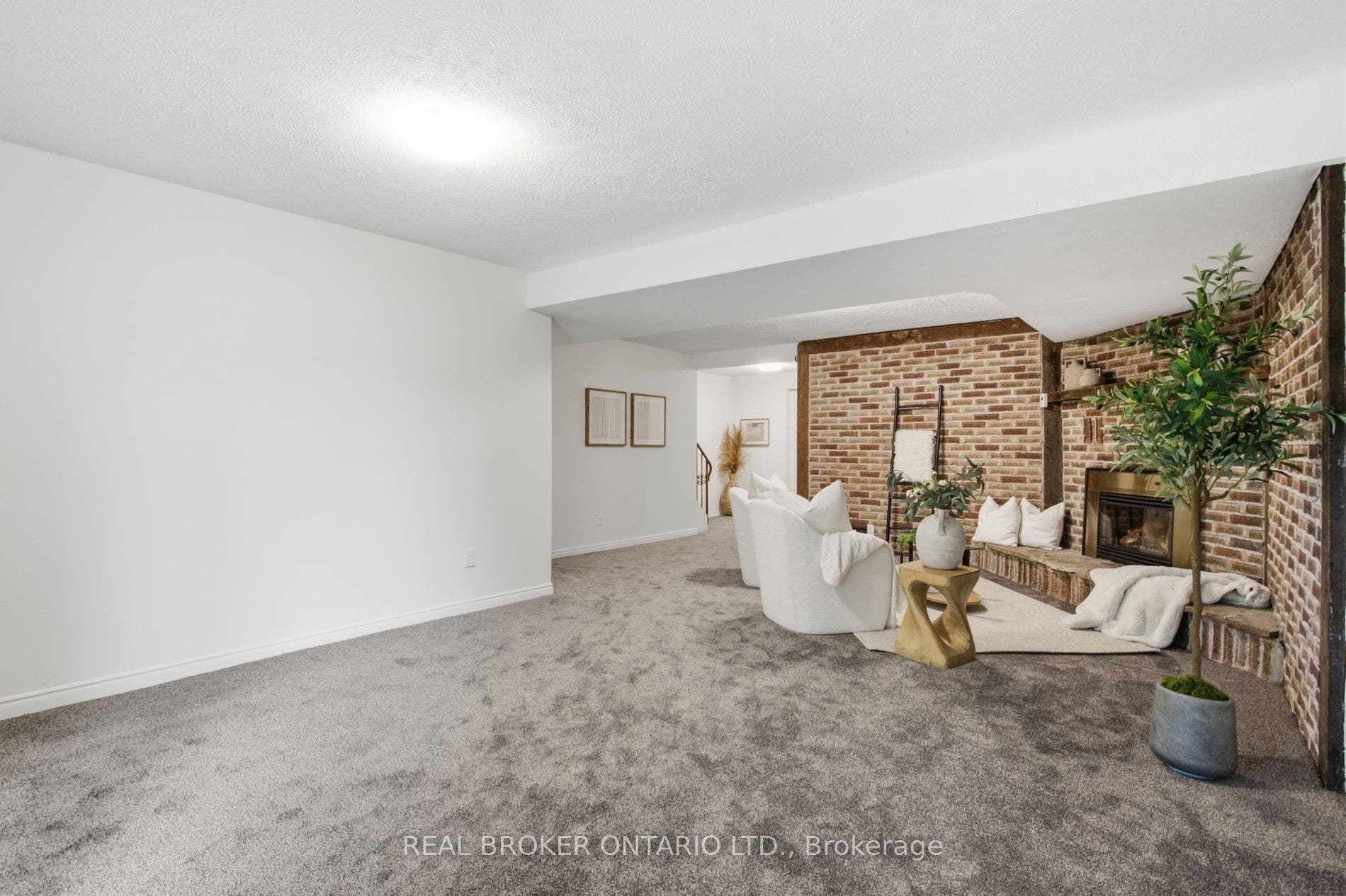 22 Ripley Crescent, Waterloo, Waterloo ON N2N 1V4 22 Ripley Crescent, Waterloo, Waterloo ON N2N 1V4