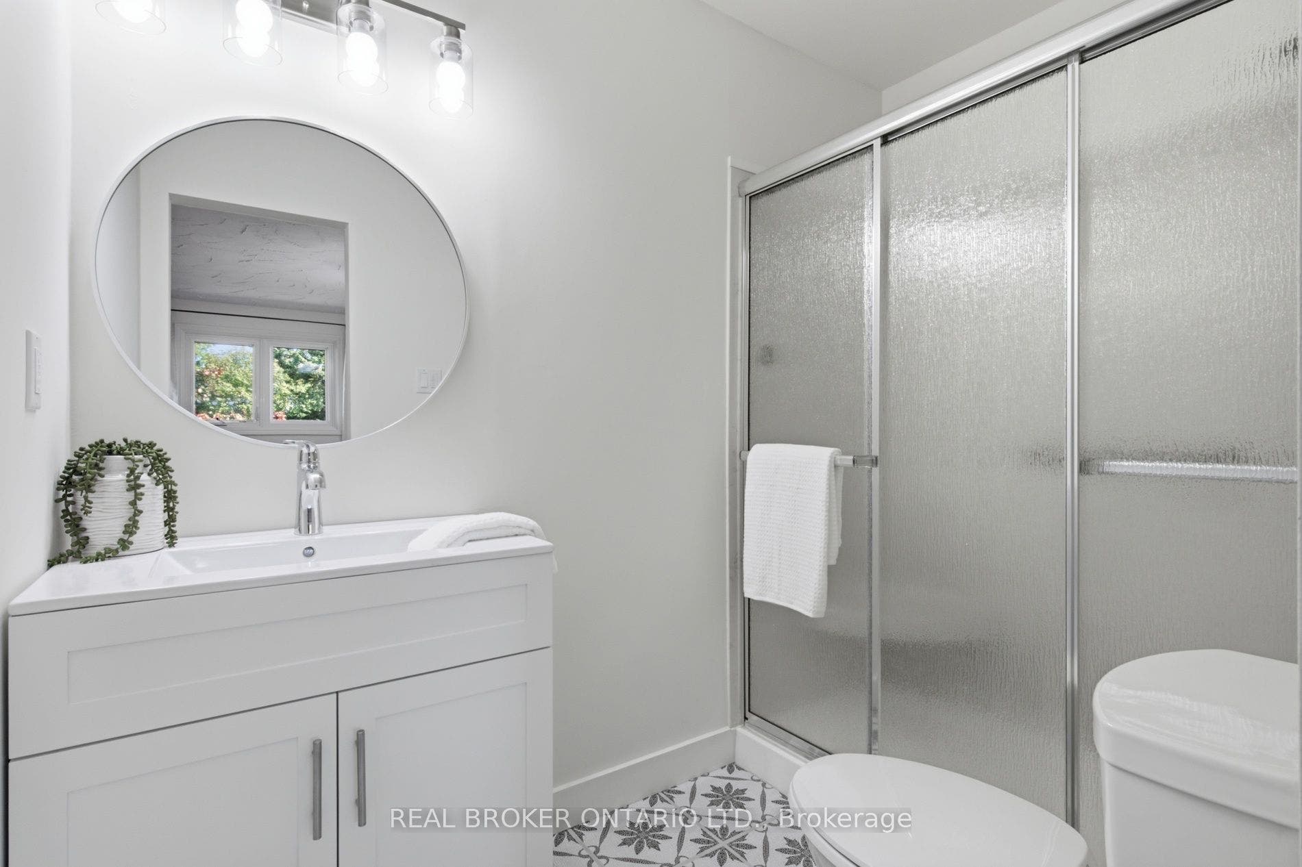 22 Ripley Crescent, Waterloo, Waterloo ON N2N 1V4 22 Ripley Crescent, Waterloo, Waterloo ON N2N 1V4
