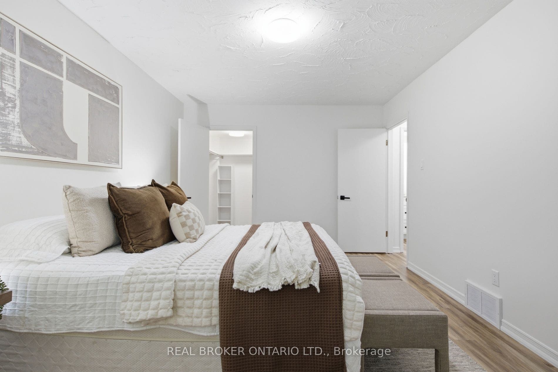 22 Ripley Crescent, Waterloo, Waterloo ON N2N 1V4 22 Ripley Crescent, Waterloo, Waterloo ON N2N 1V4