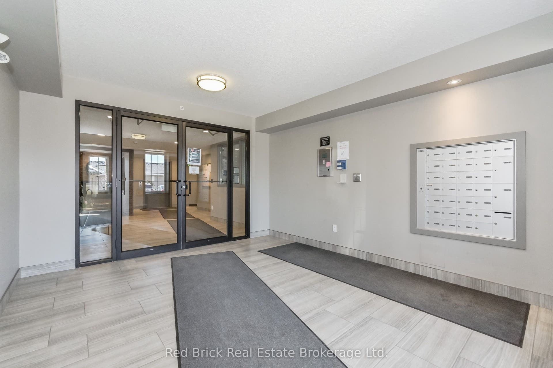 6492 Gerrie Road, #207, Centre Wellington, Wellington ON N0B 1S0 6492 Gerrie Road, #207, Centre Wellington, Wellington ON N0B 1S0