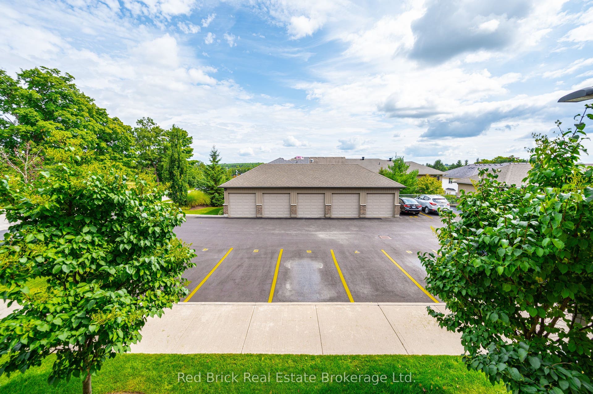 6492 Gerrie Road, #207, Centre Wellington, Wellington ON N0B 1S0 6492 Gerrie Road, #207, Centre Wellington, Wellington ON N0B 1S0